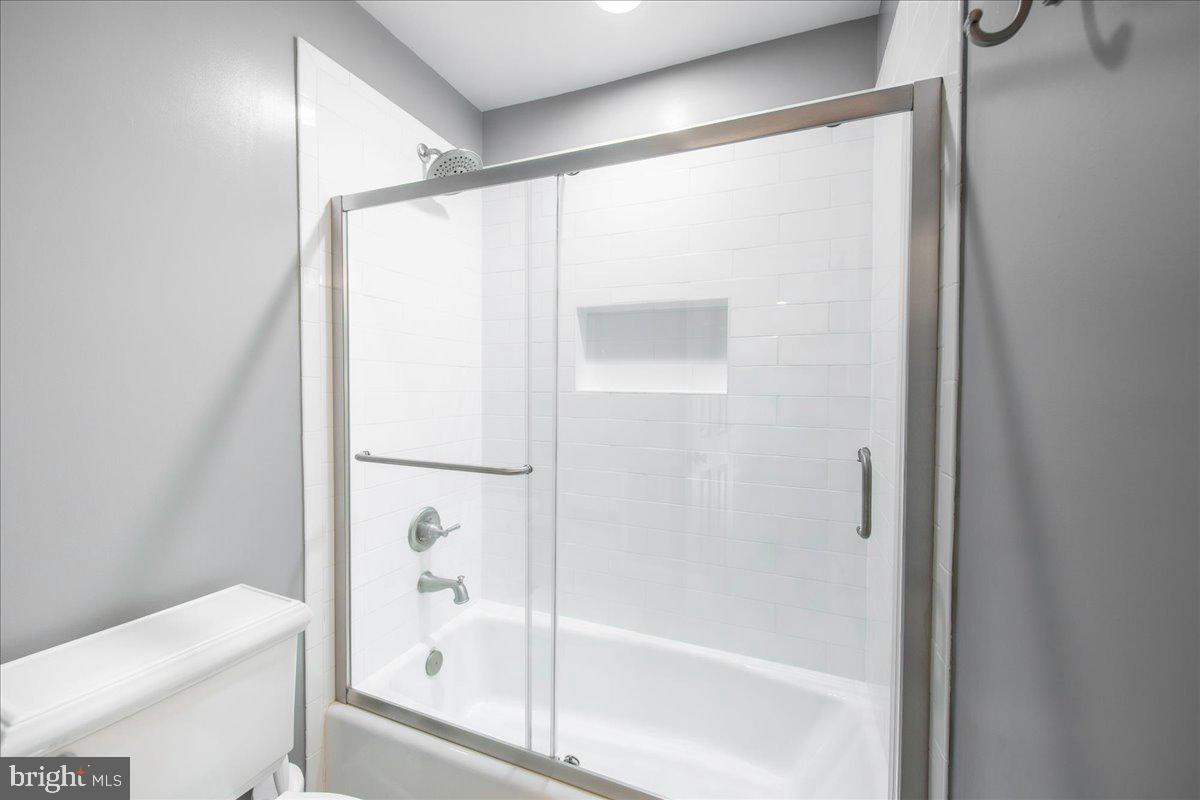 COMPTON HEIGHTS - Residential