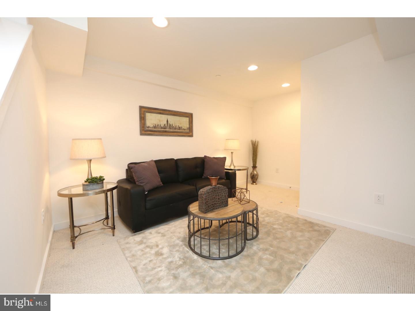 SOUTH KENSINGTON - Residential