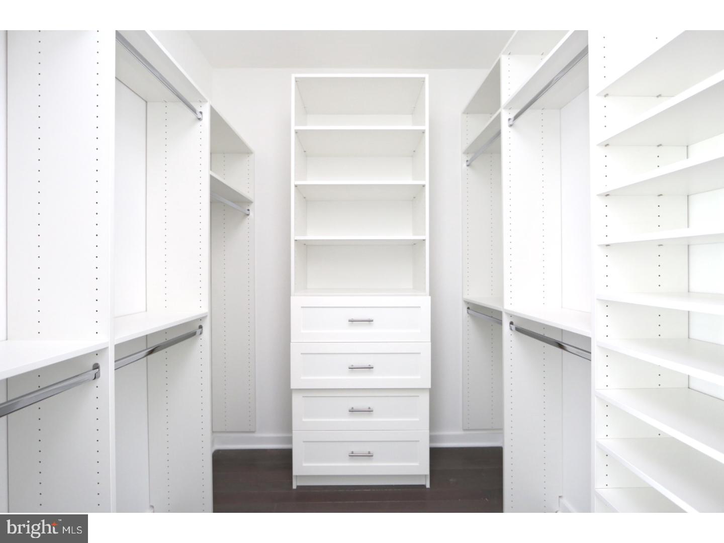 SOUTH KENSINGTON - Residential