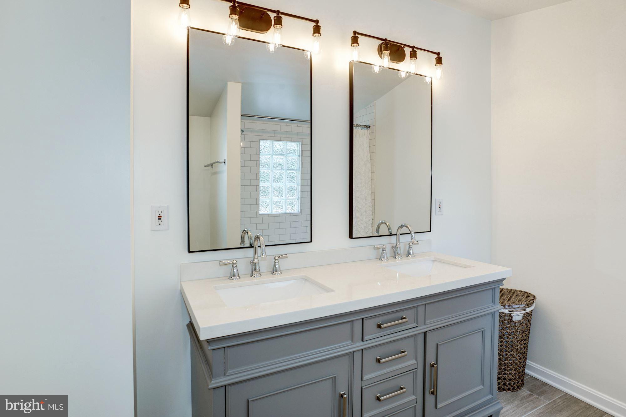 DOUGLAS PARK - Residential