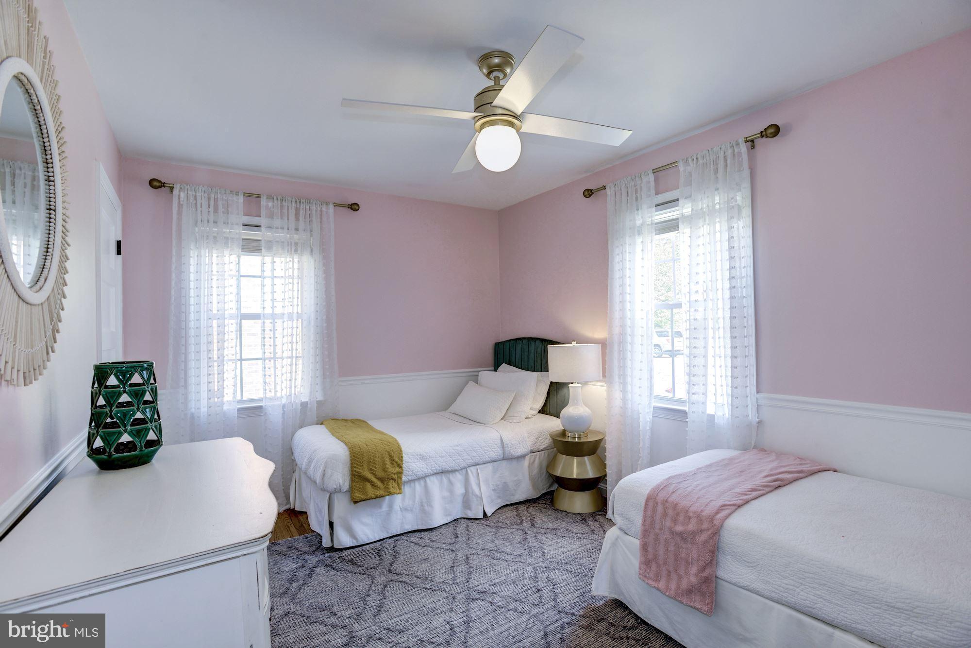 DOUGLAS PARK - Residential