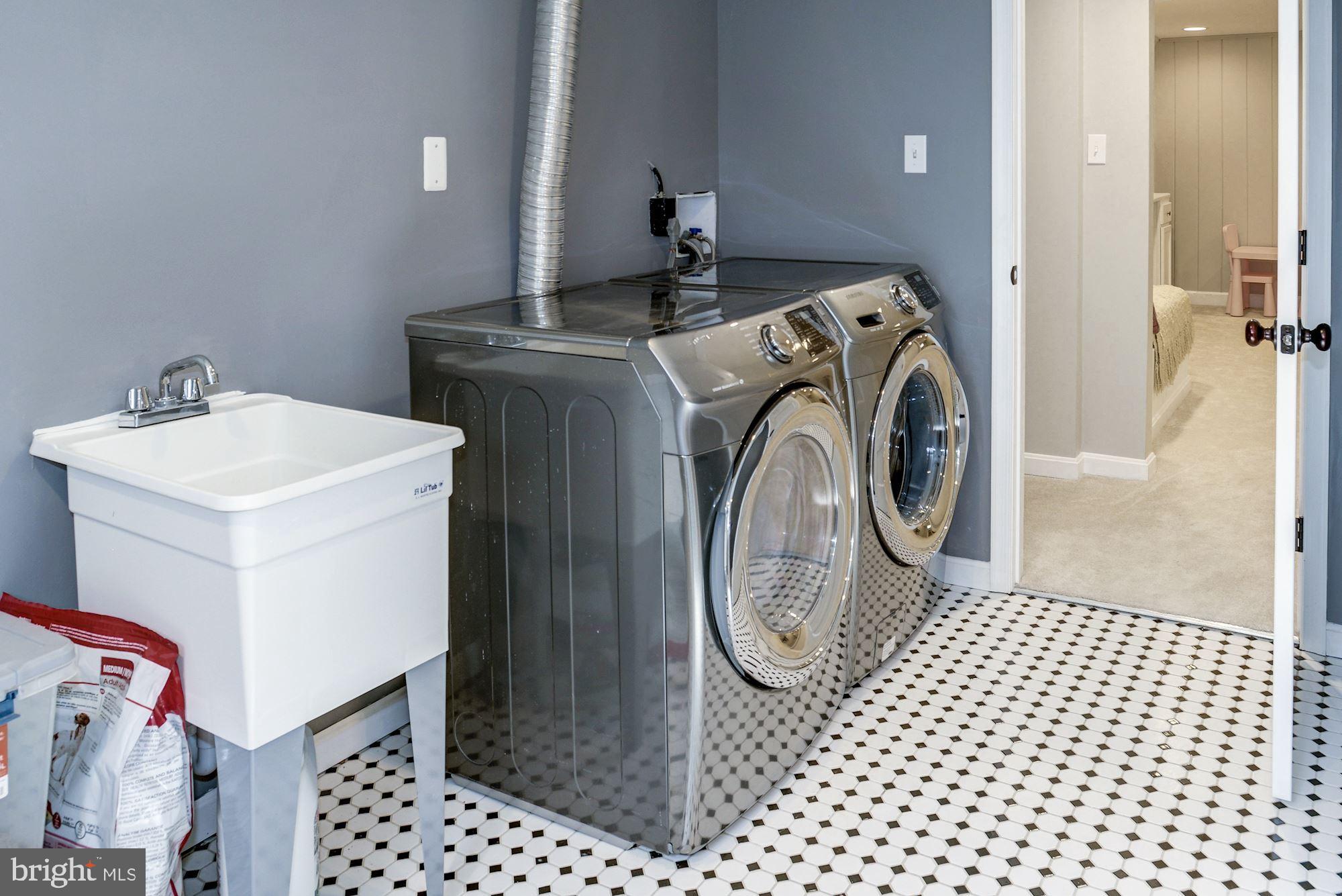 DOUGLAS PARK - Residential