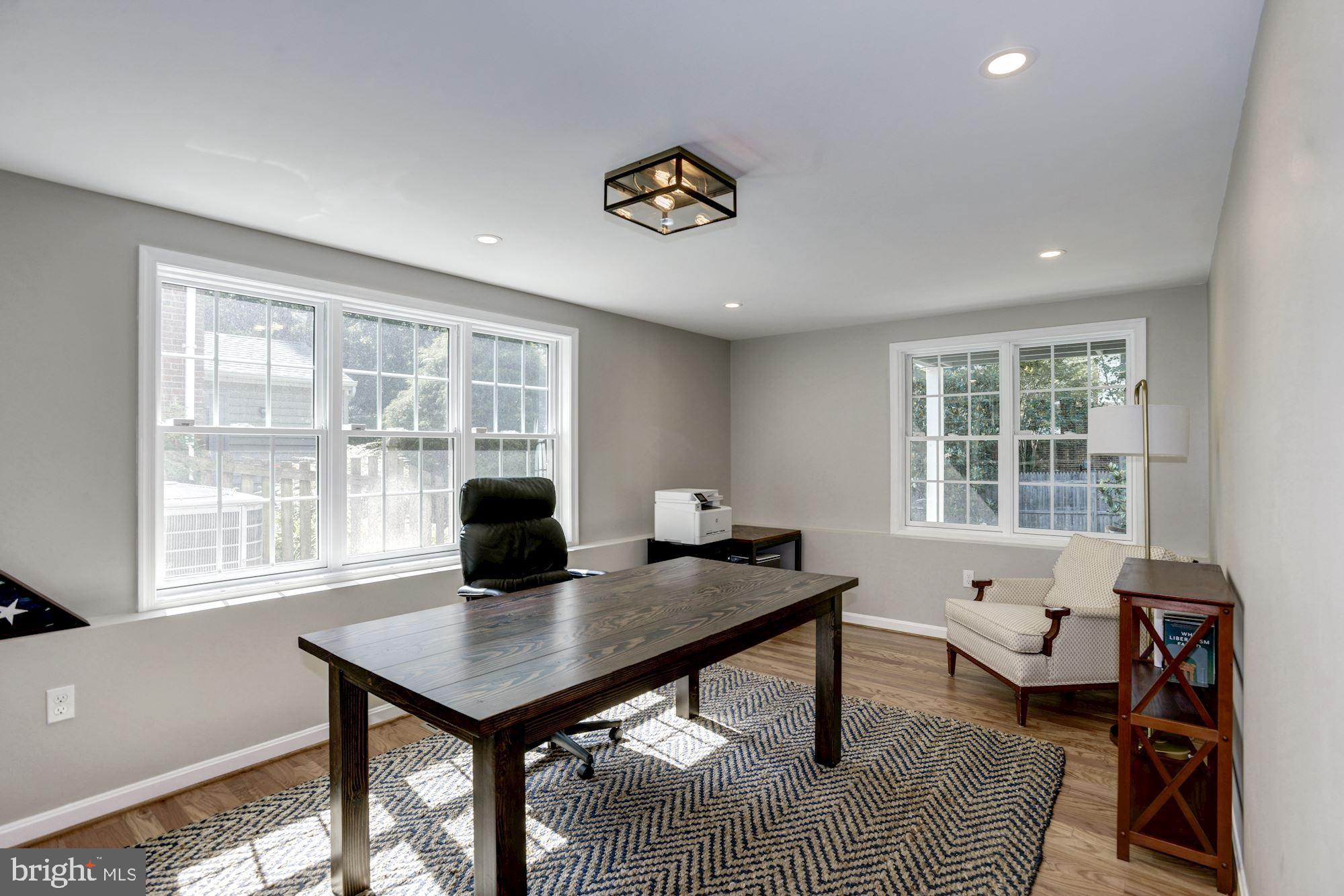 DOUGLAS PARK - Residential