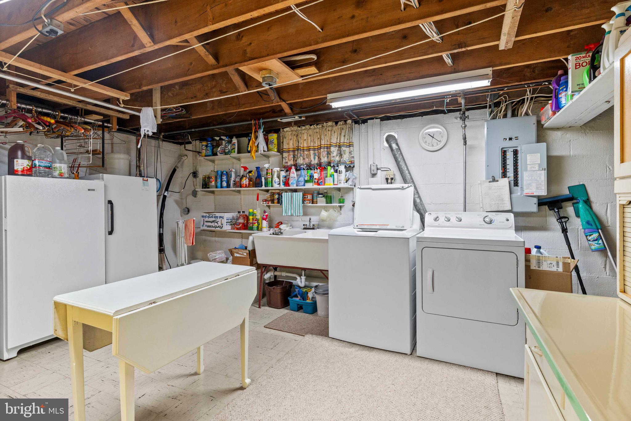 WILLOW GROVE - Residential