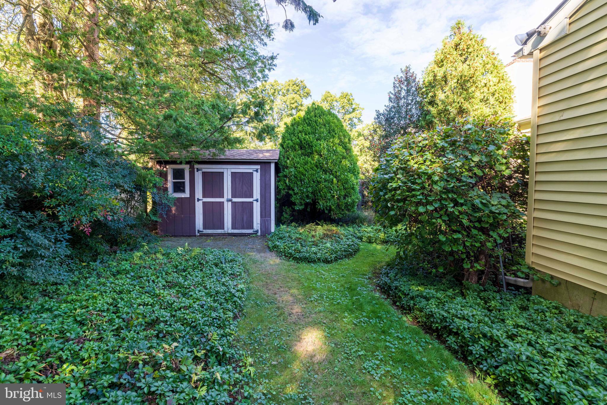 WILLOW GROVE - Residential