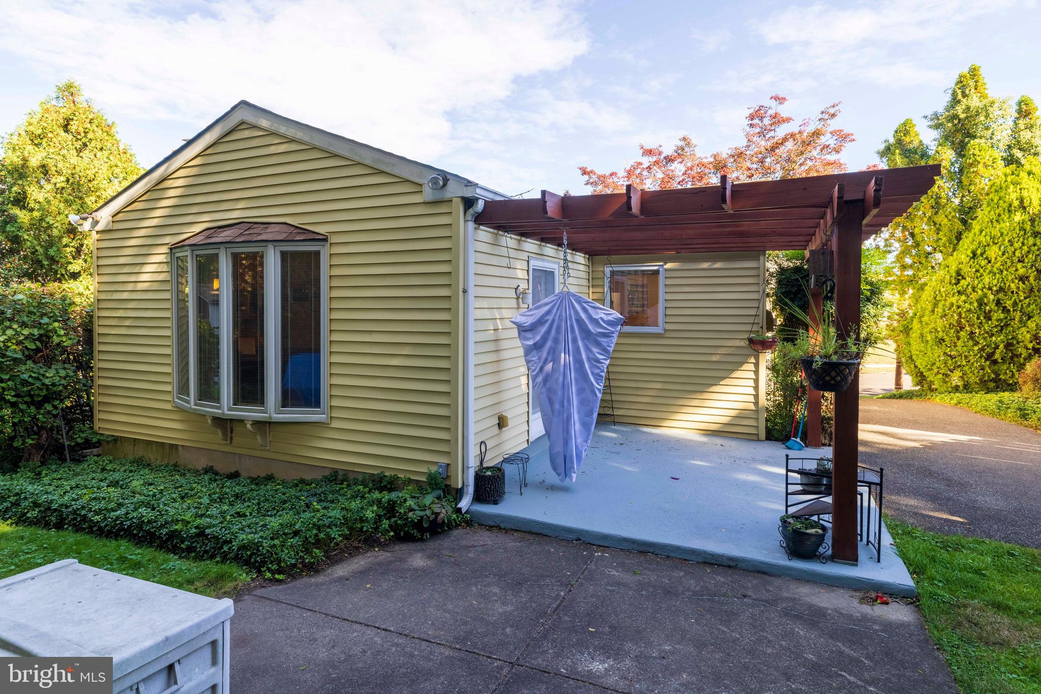 WILLOW GROVE - Residential