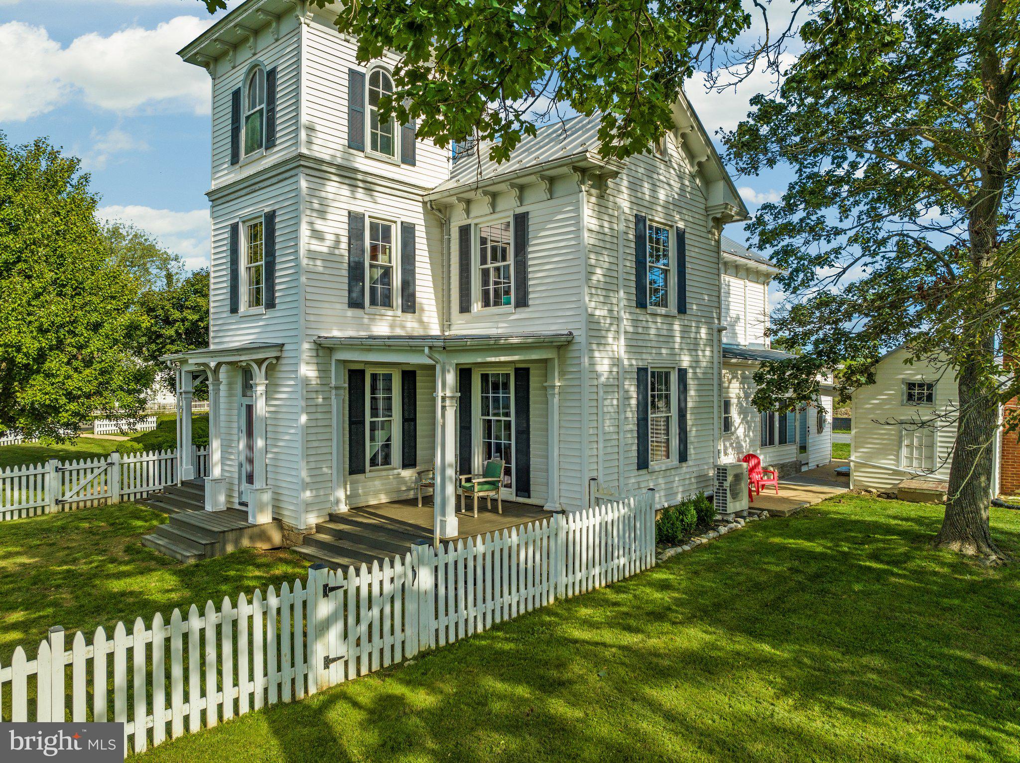 MIDDLETOWN - Residential