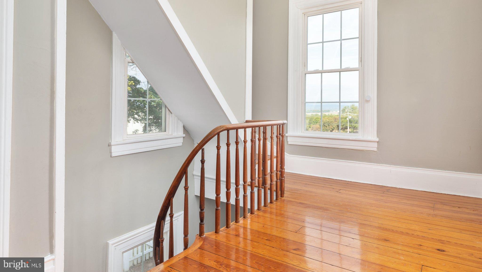 MIDDLETOWN - Residential