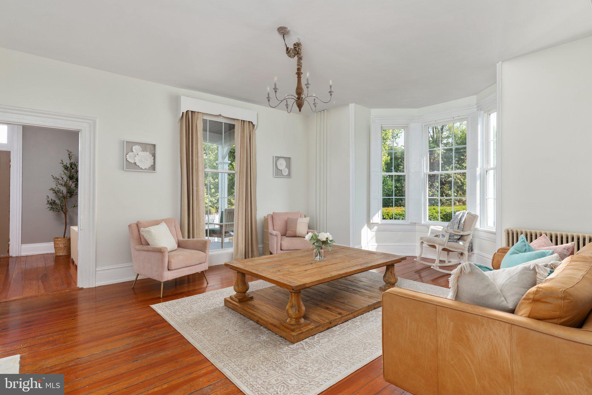 MIDDLETOWN - Residential