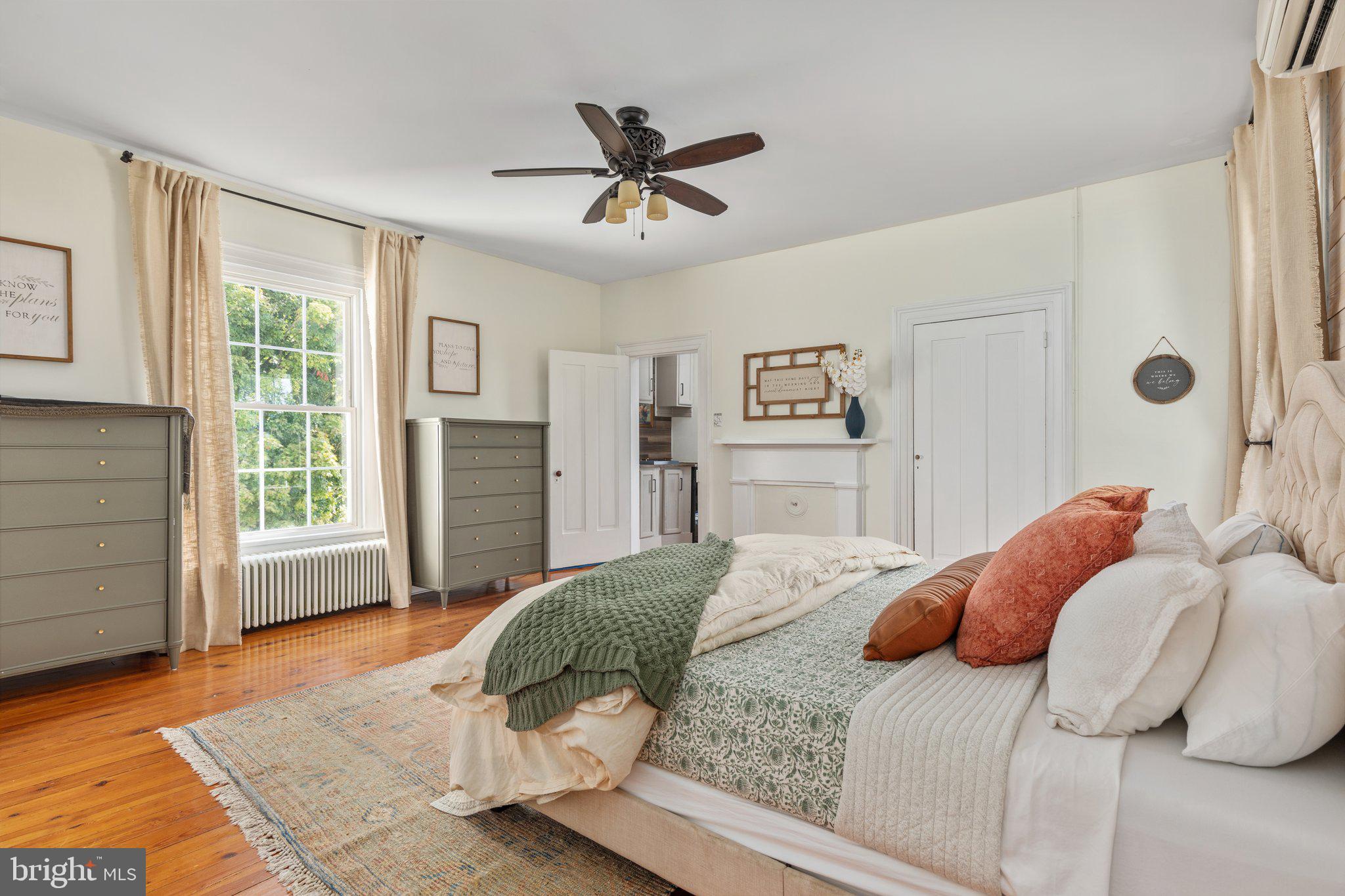 MIDDLETOWN - Residential