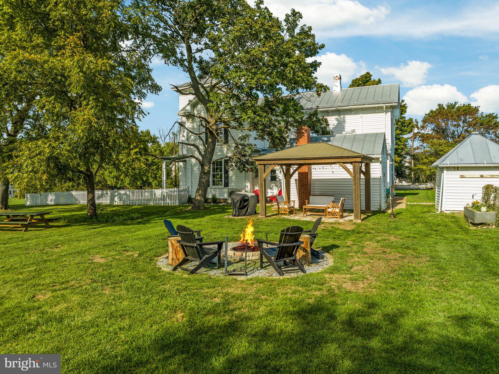 MIDDLETOWN - Residential