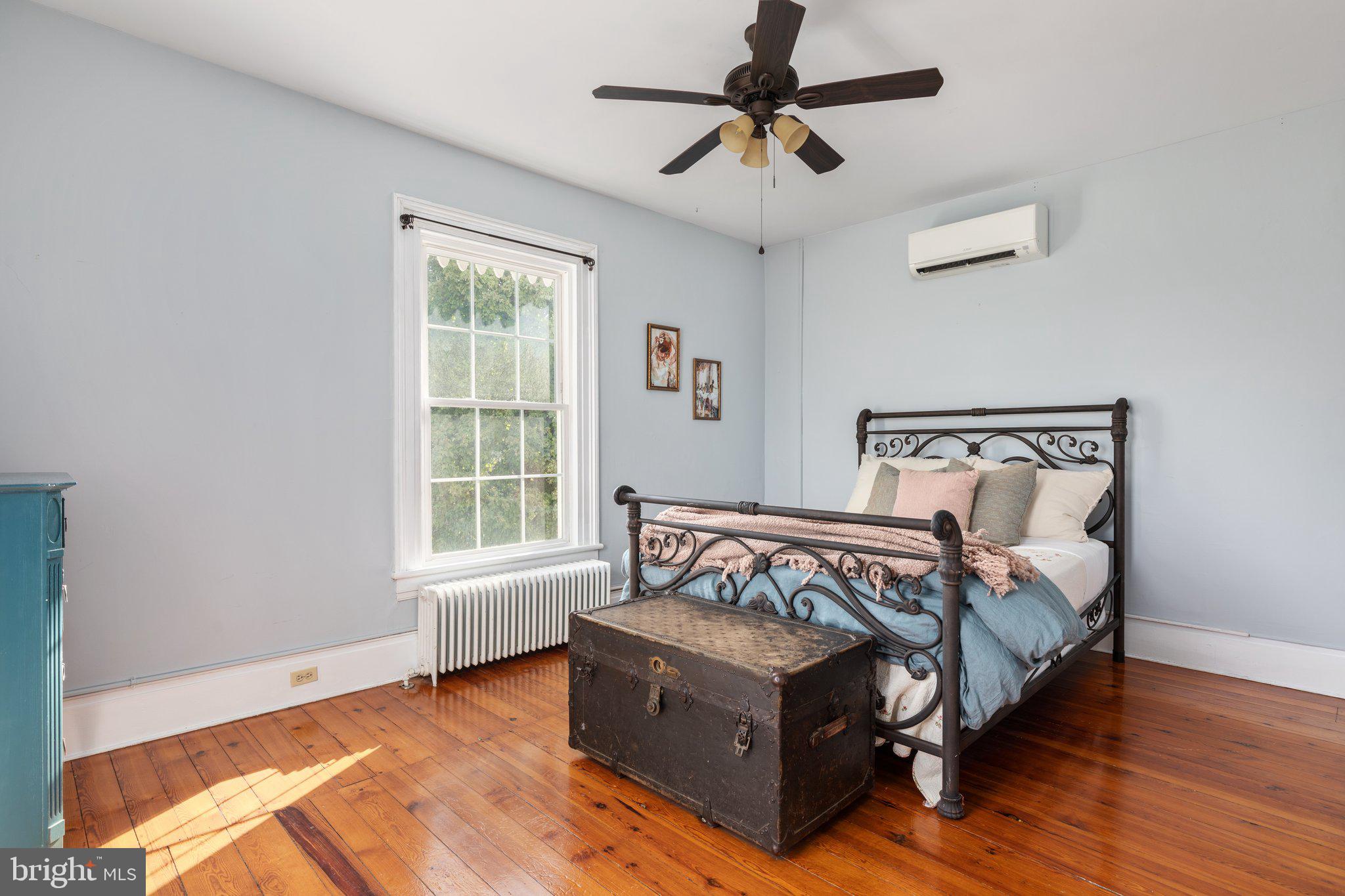 MIDDLETOWN - Residential