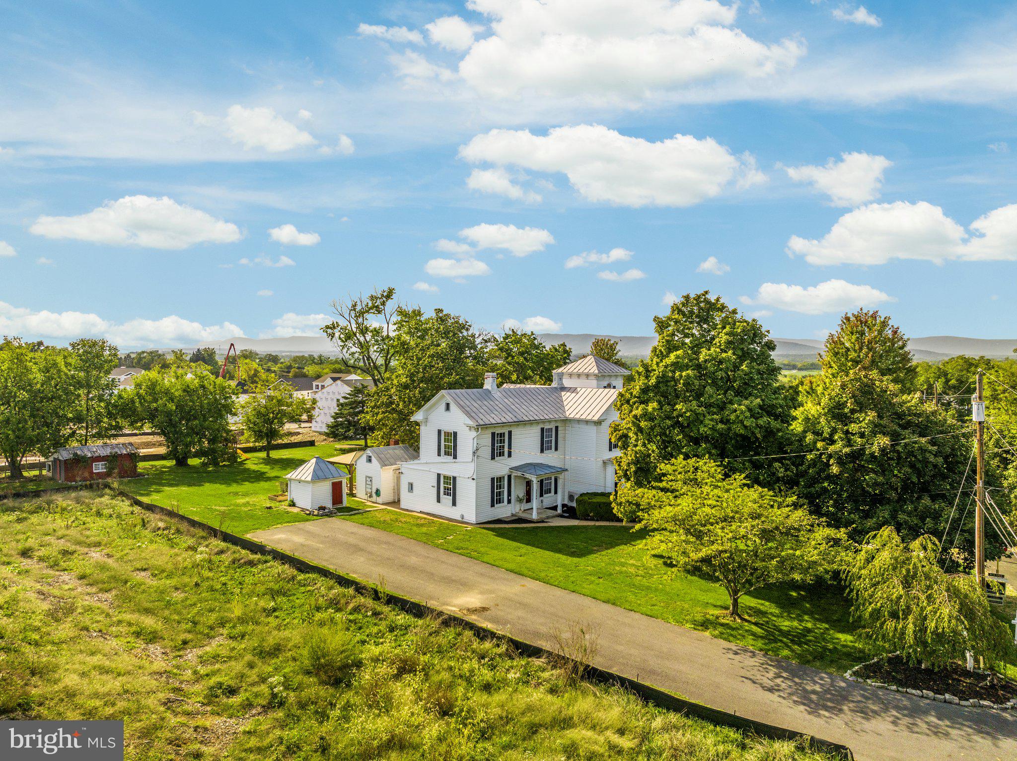 MIDDLETOWN - Residential