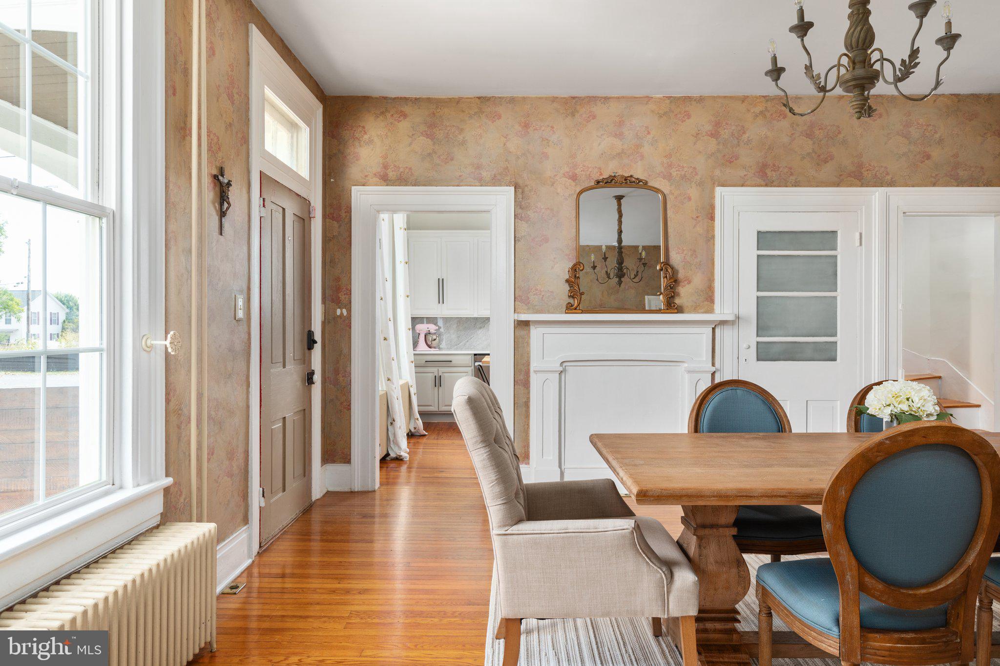 MIDDLETOWN - Residential