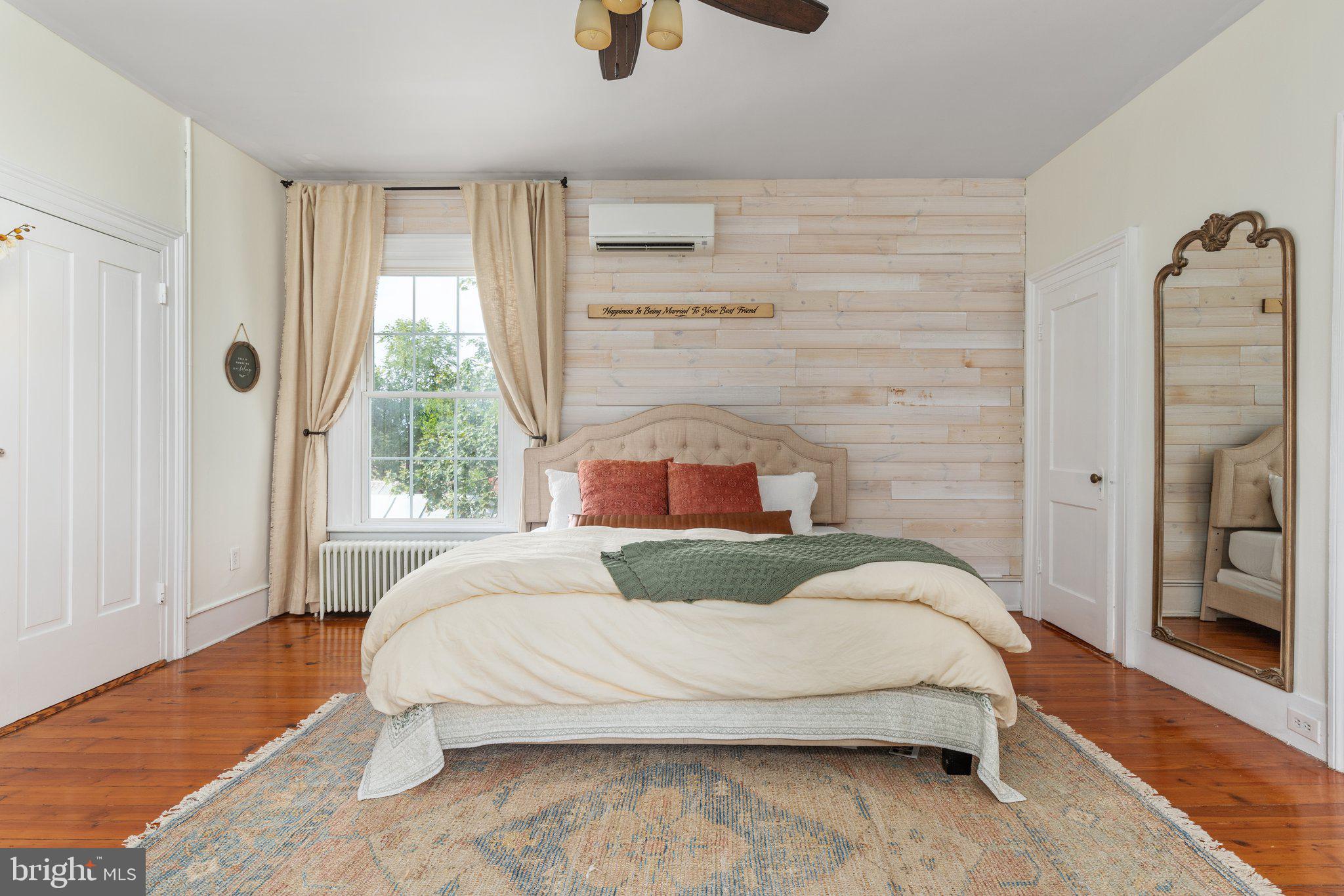 MIDDLETOWN - Residential