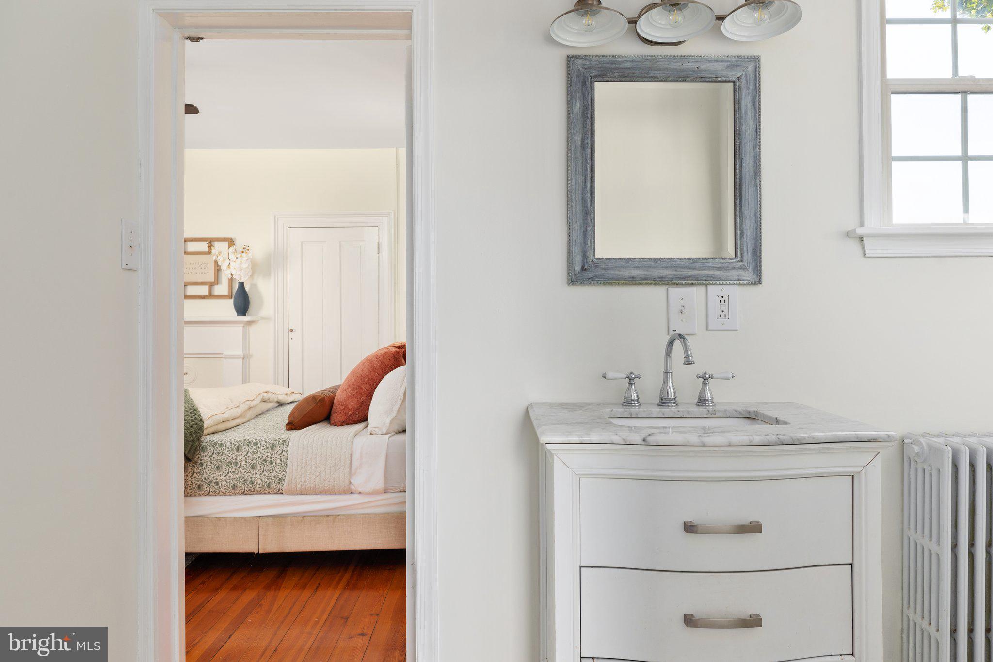 MIDDLETOWN - Residential