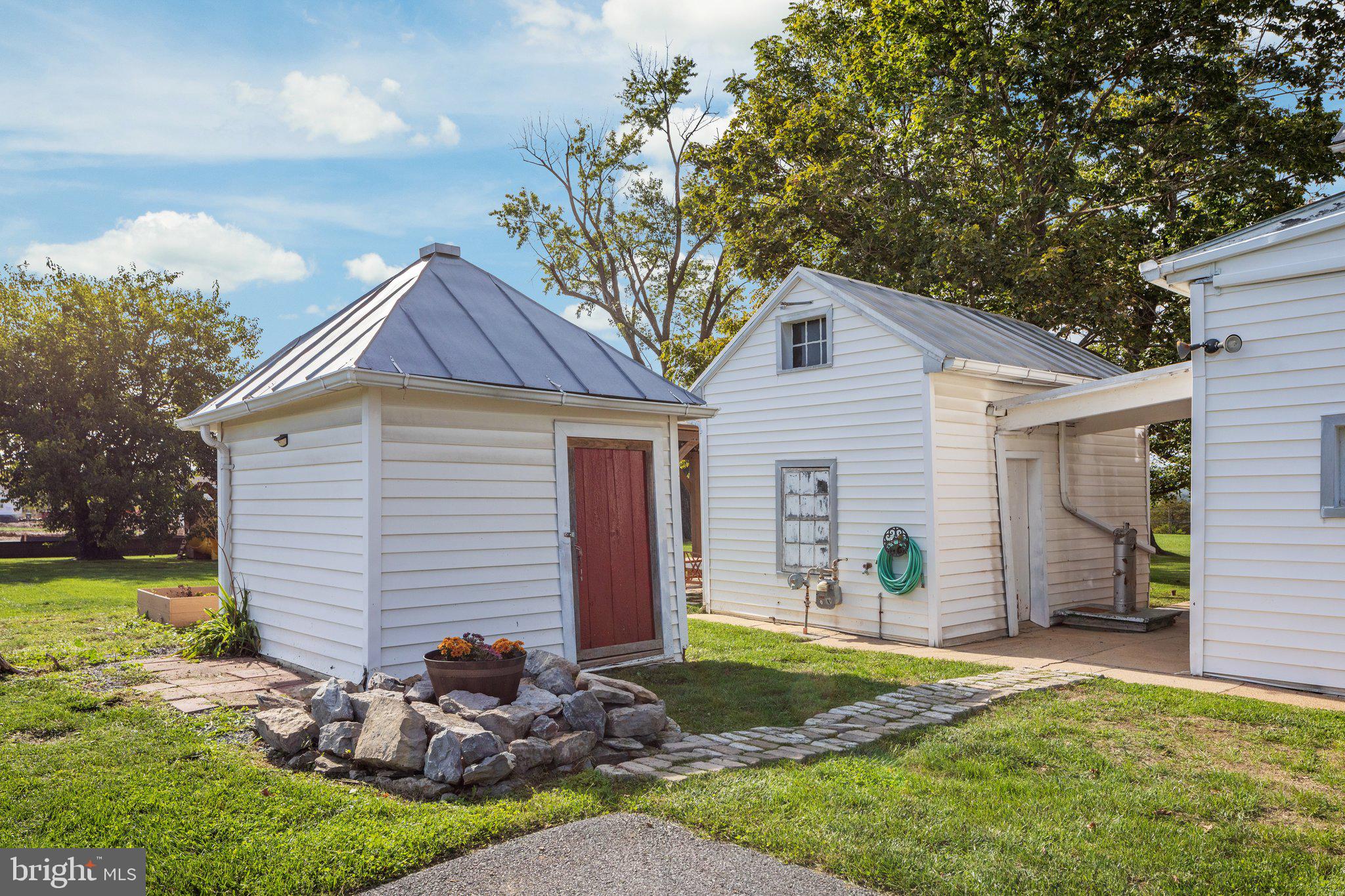 MIDDLETOWN - Residential