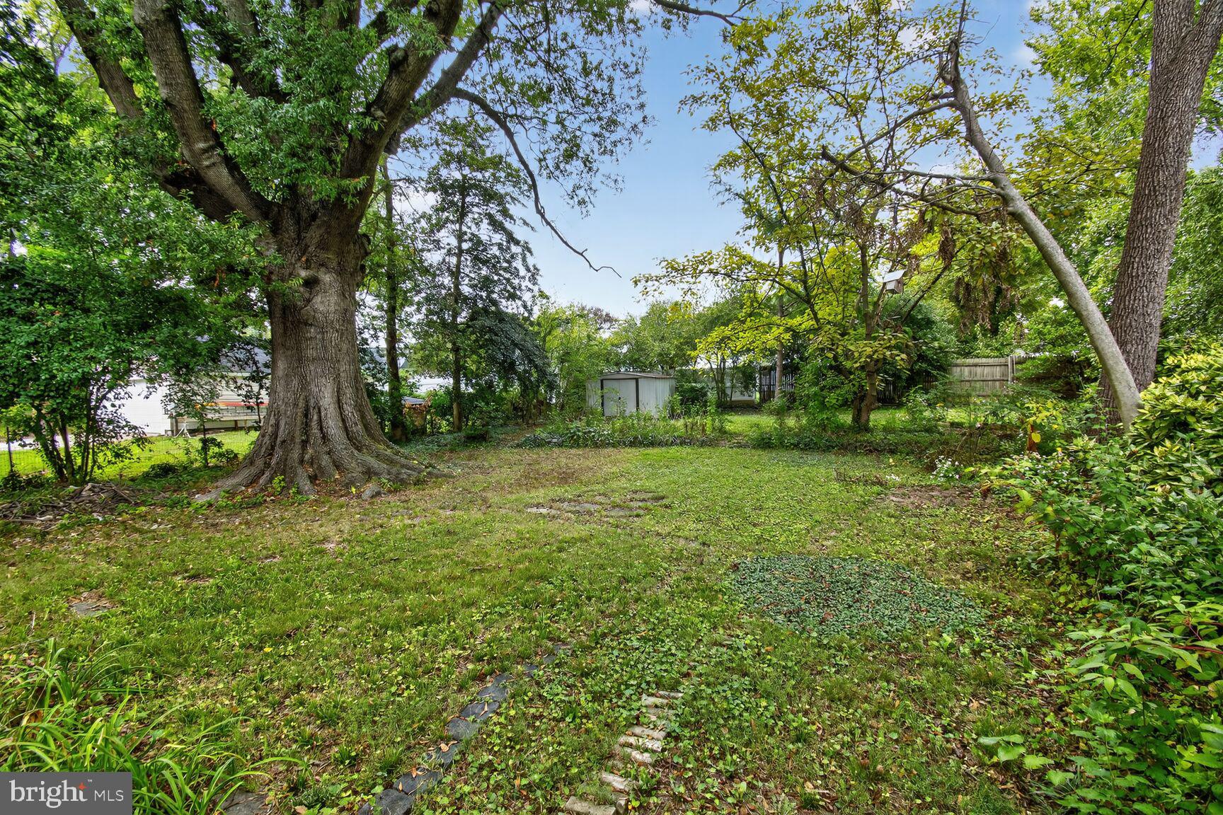 QUEENS CHAPEL MANOR - Residential