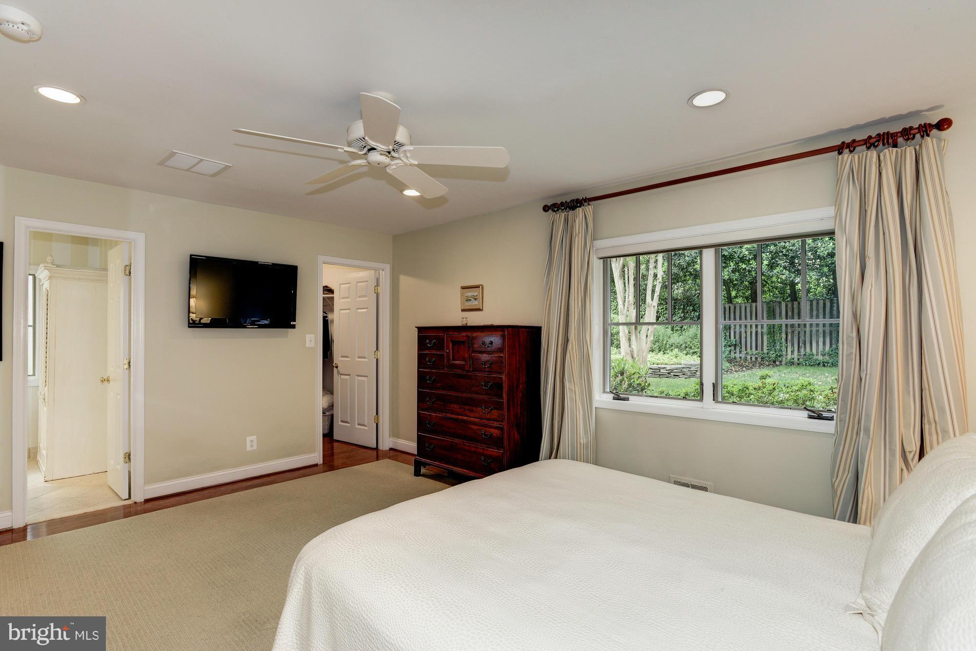 CLOVER - Residential