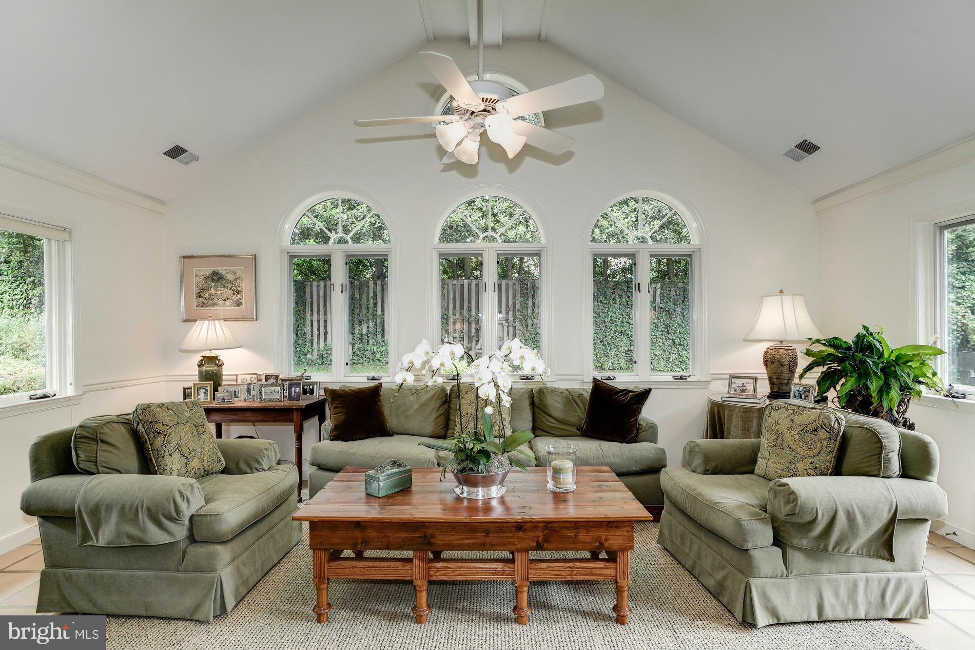 CLOVER - Residential