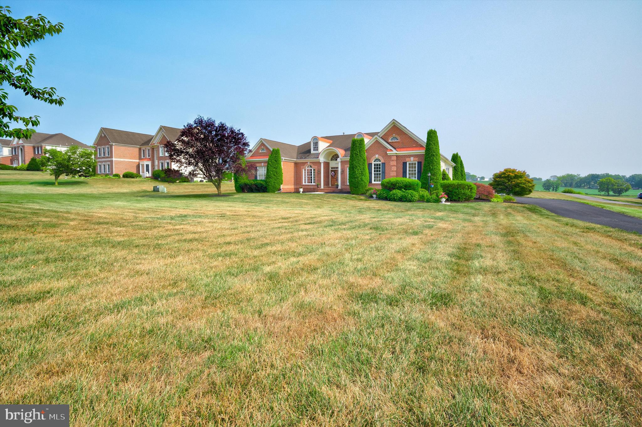 MONROE MANOR ESTATES - Residential