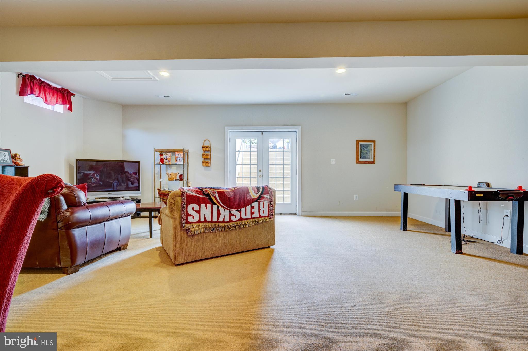 MONROE MANOR ESTATES - Residential