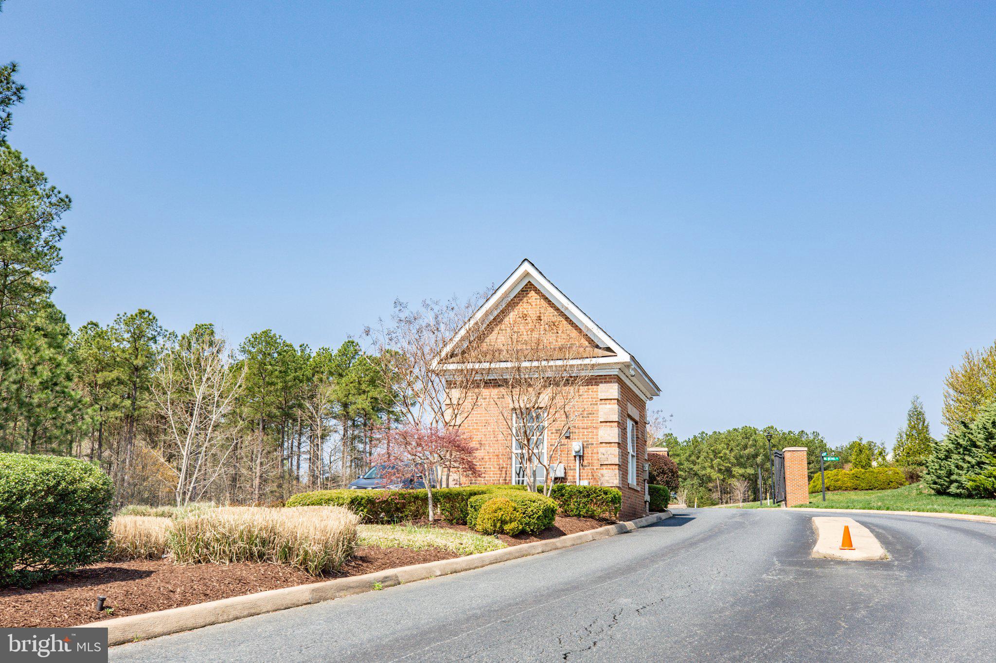 VIRGINIA HERITAGE AT LEE'S PARK - Residential