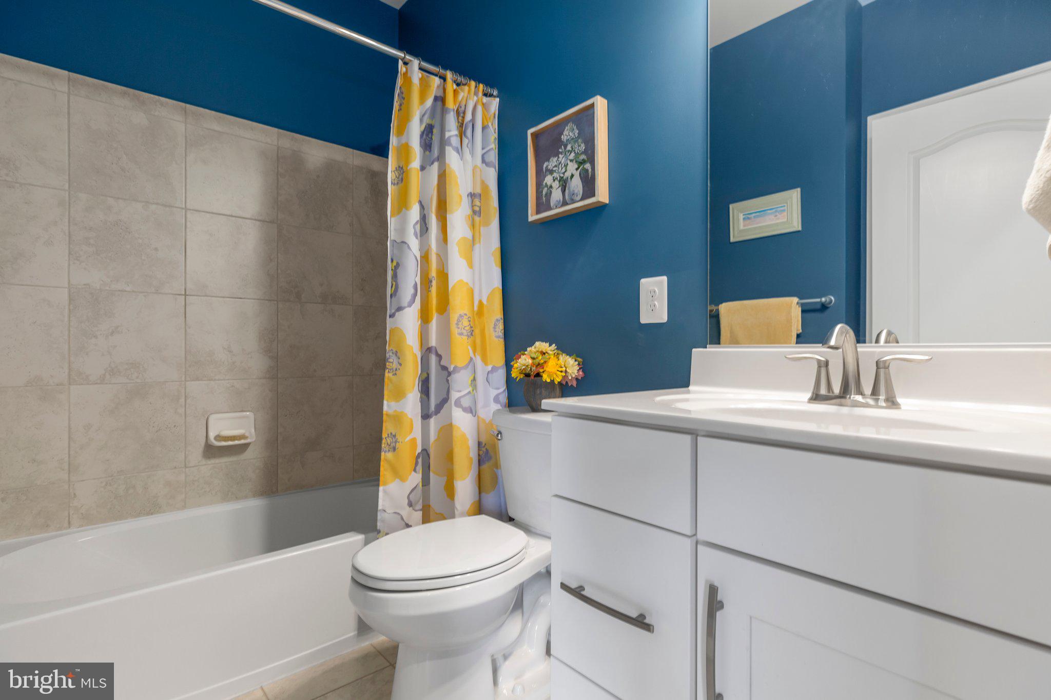 VIRGINIA HERITAGE AT LEE'S PARK - Residential