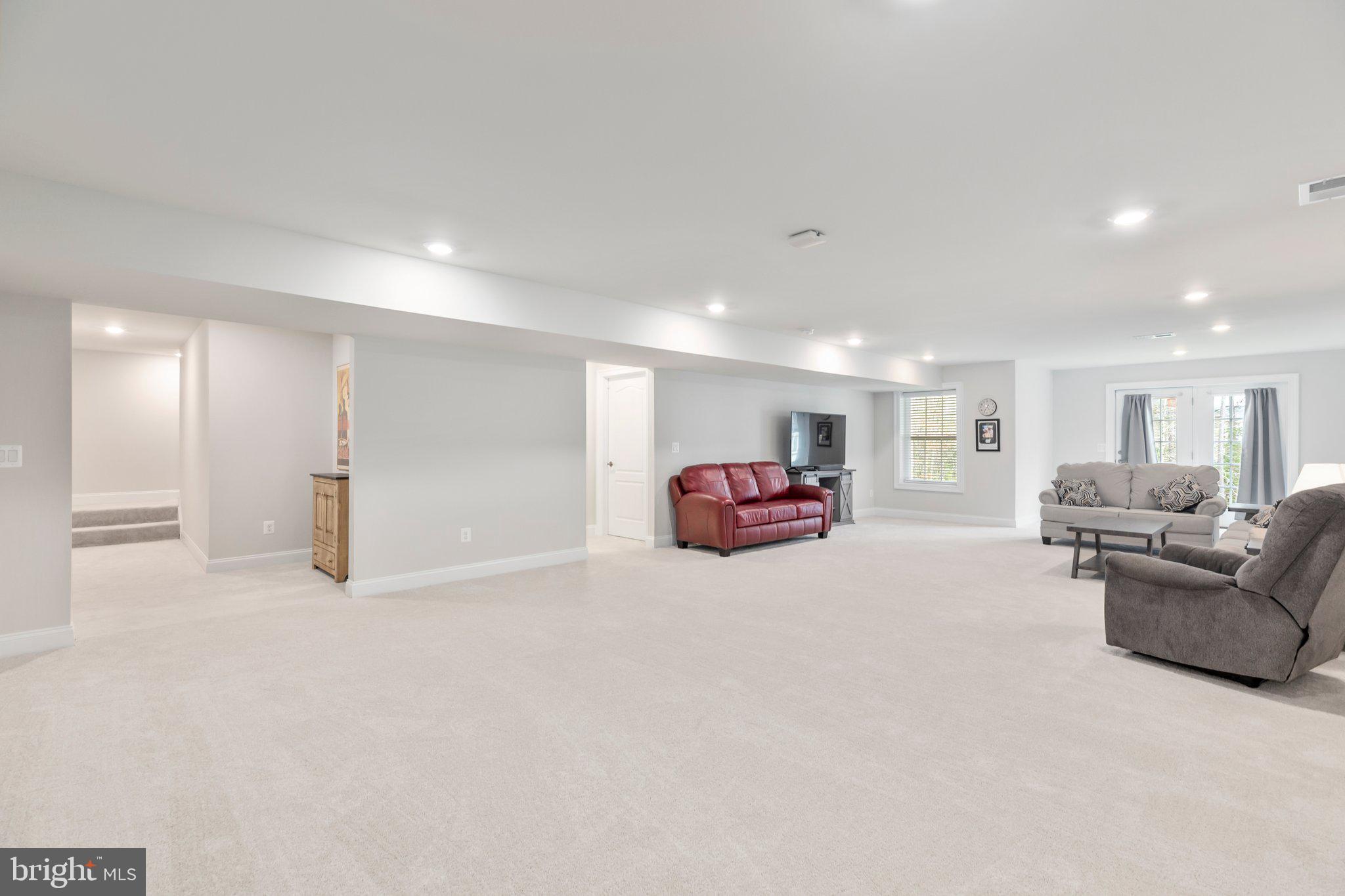 VIRGINIA HERITAGE AT LEE'S PARK - Residential