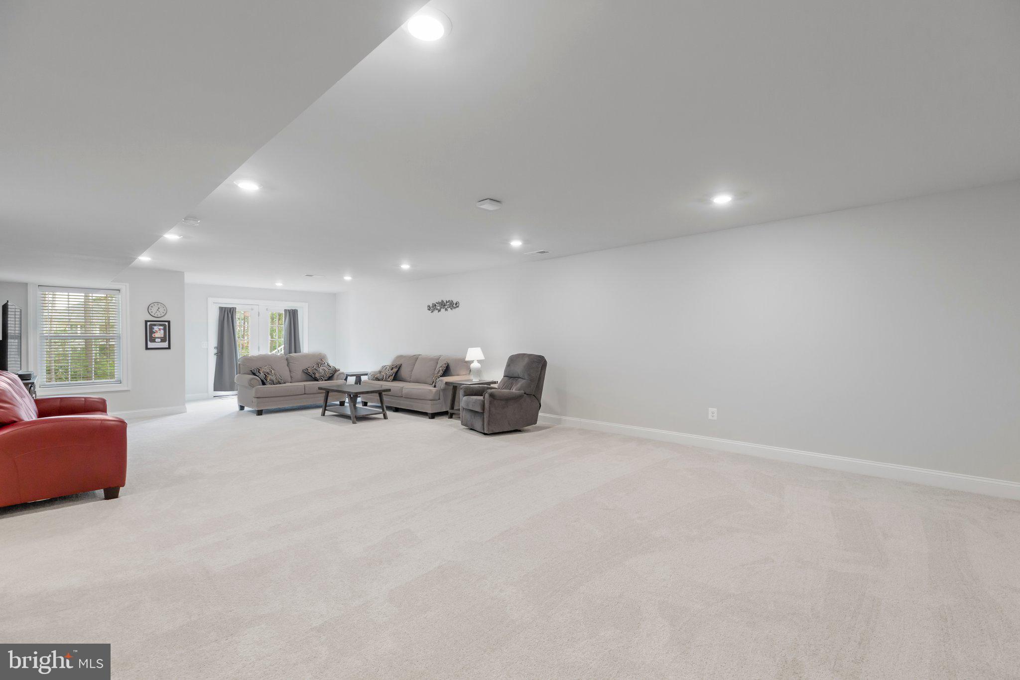 VIRGINIA HERITAGE AT LEE'S PARK - Residential