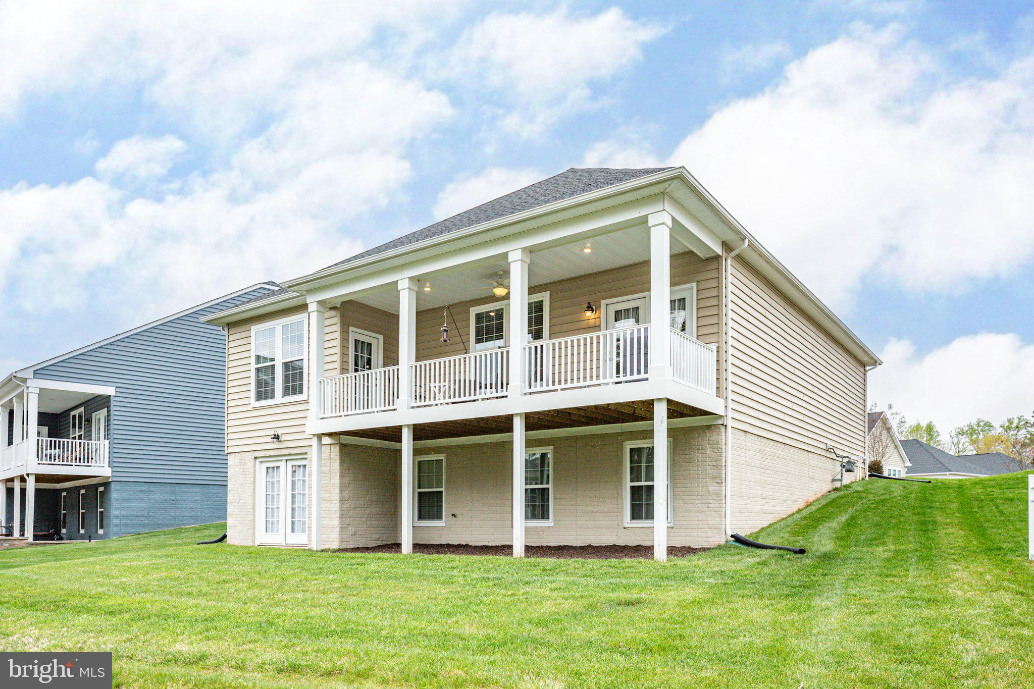 VIRGINIA HERITAGE AT LEE'S PARK - Residential