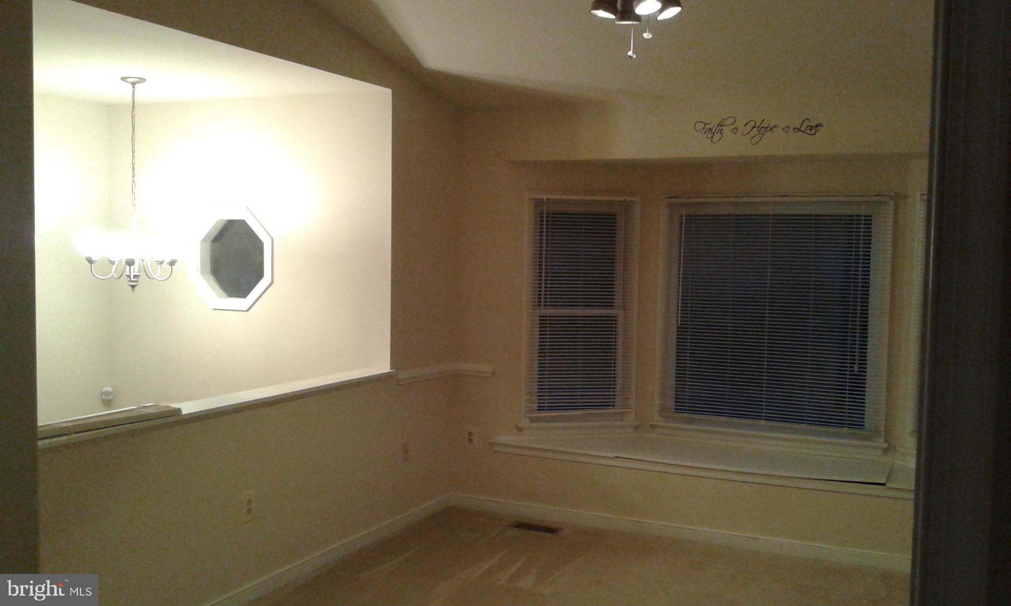 LAKE WILDERNESS - Residential Lease