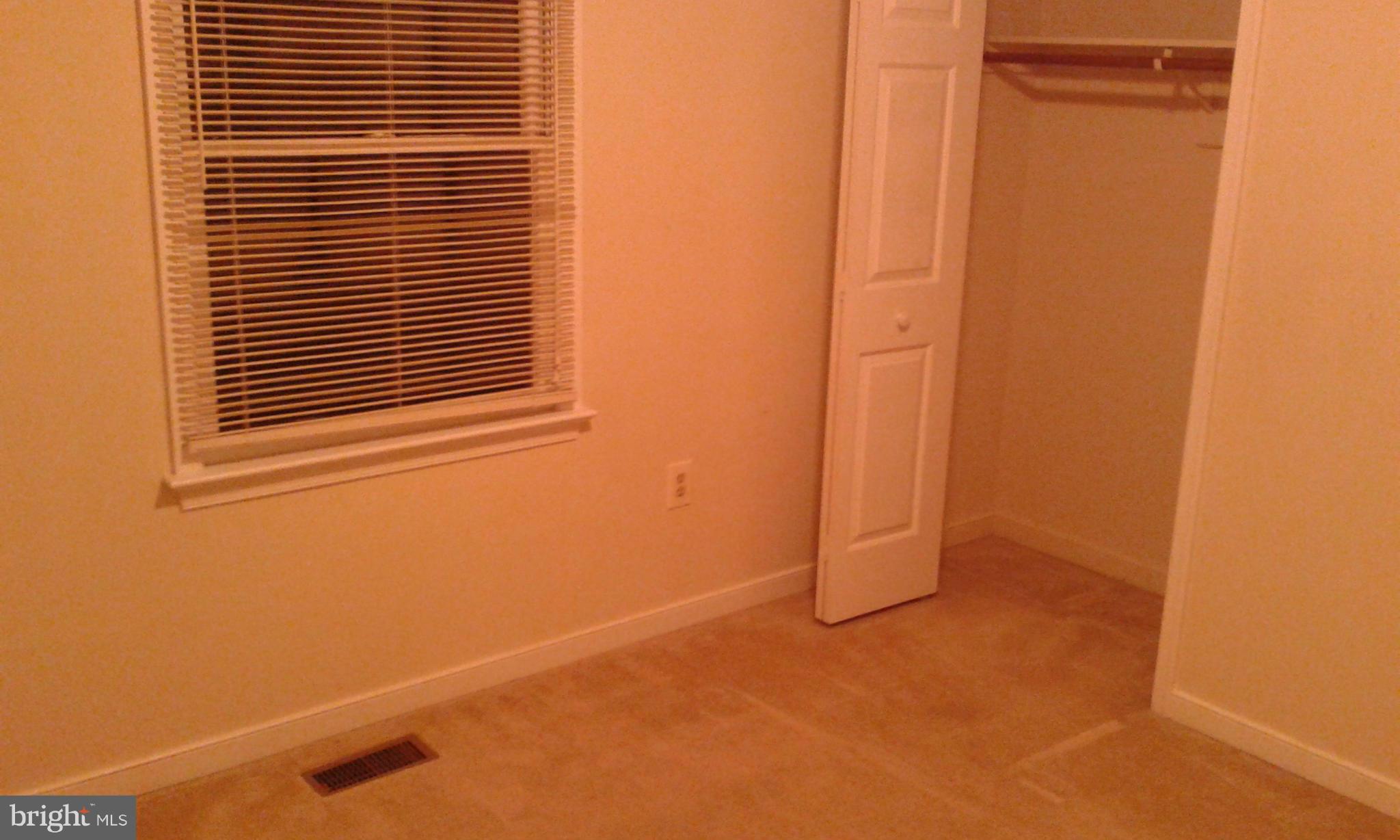 LAKE WILDERNESS - Residential Lease