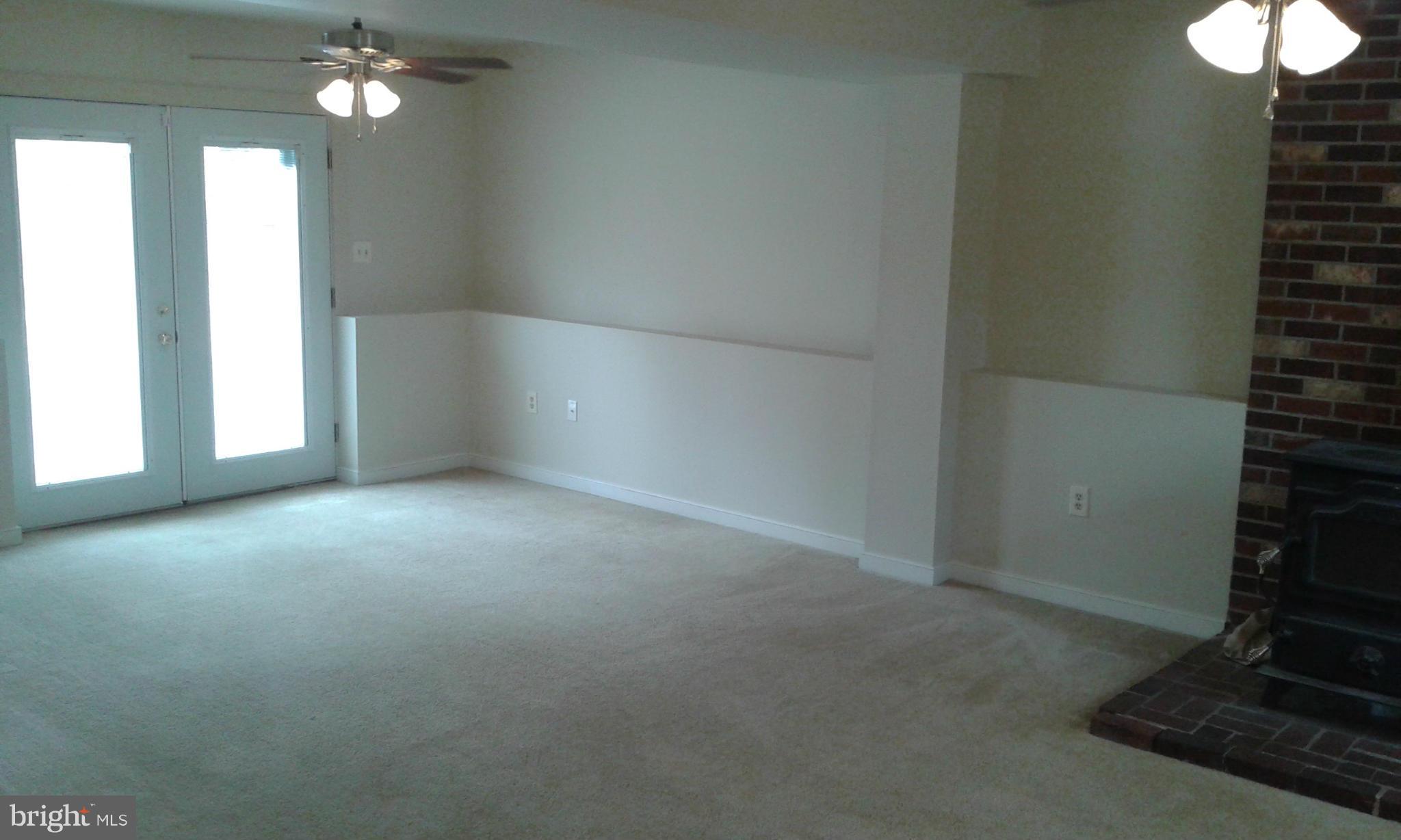 LAKE WILDERNESS - Residential Lease