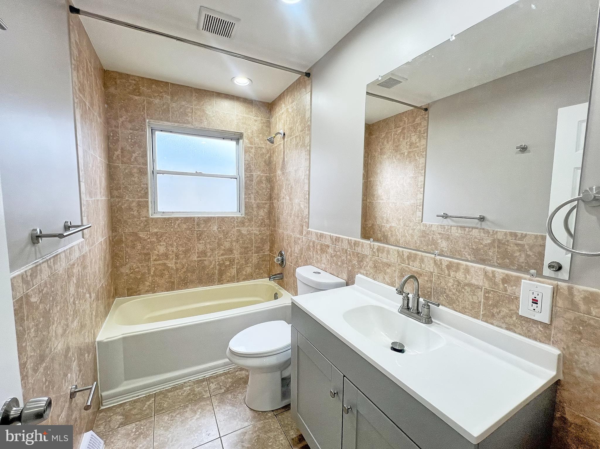 SUBURBIA - Residential