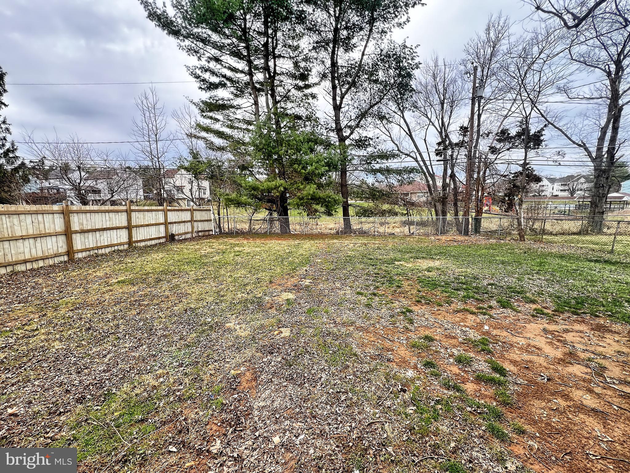 SUBURBIA - Residential