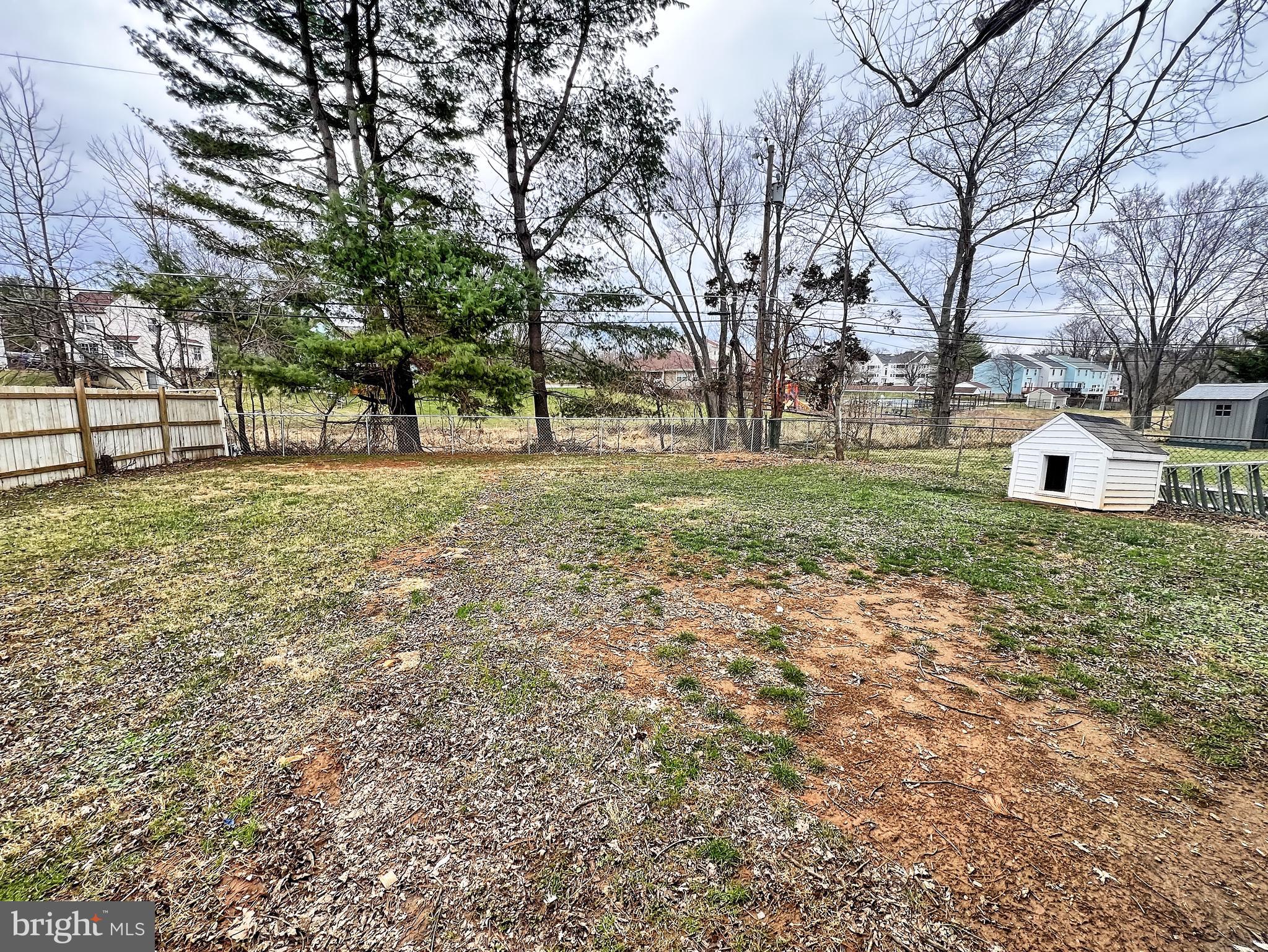 SUBURBIA - Residential