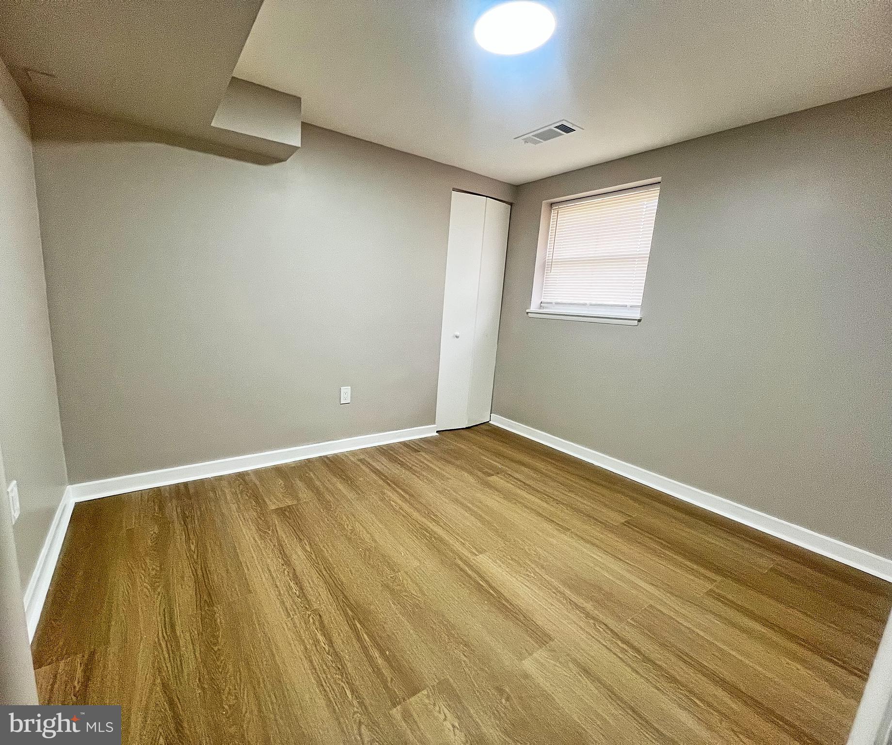 SUBURBIA - Residential