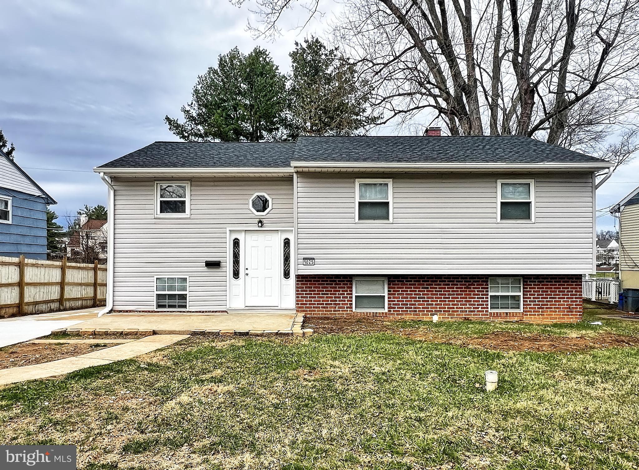 SUBURBIA - Residential