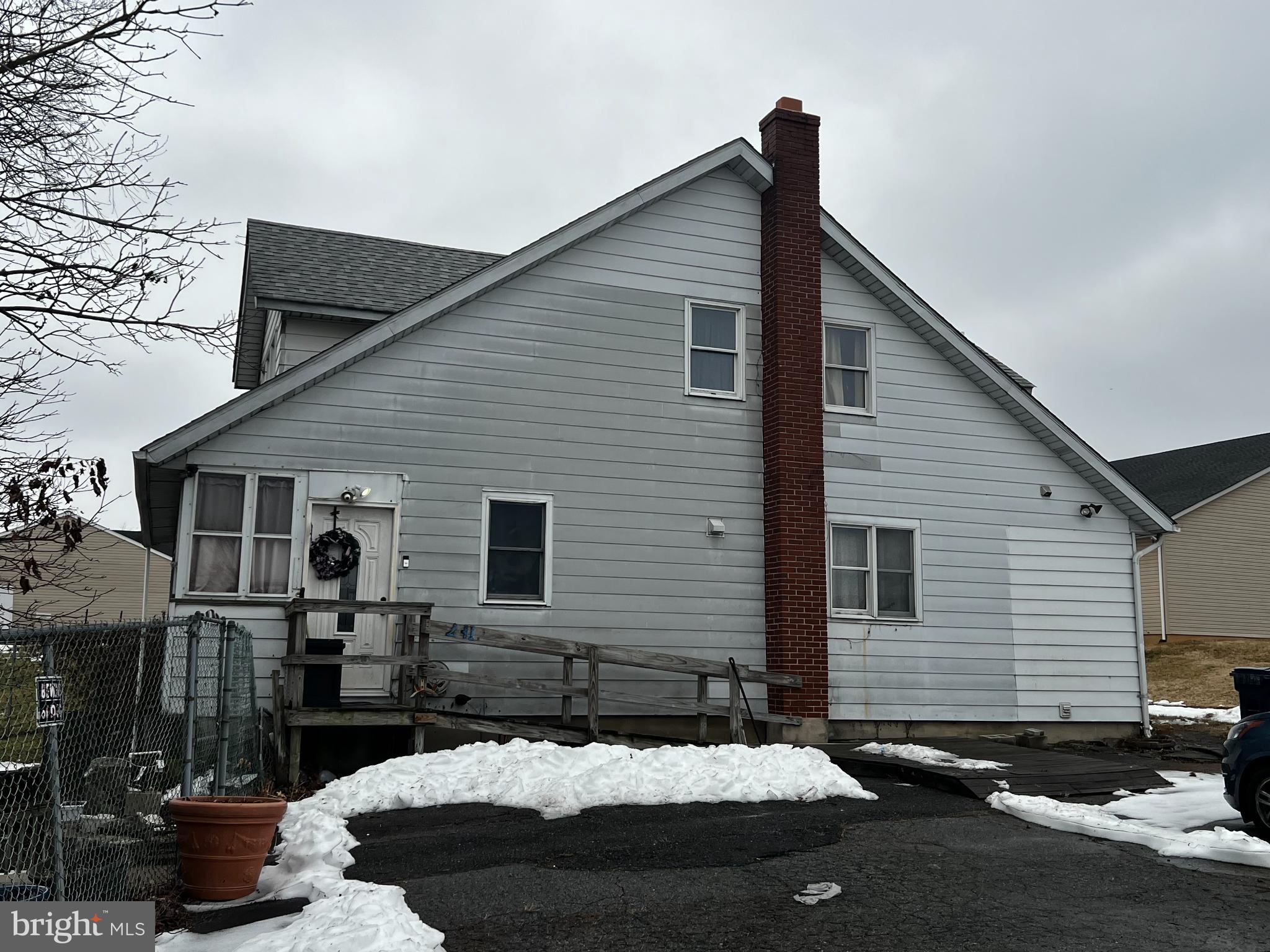 NORTH EAST - Commercial Sale