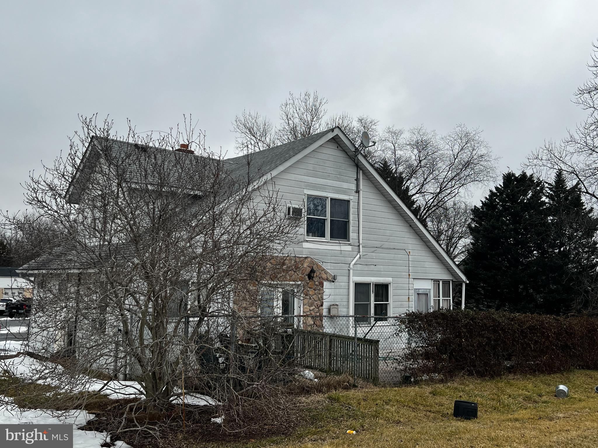 NORTH EAST - Commercial Sale