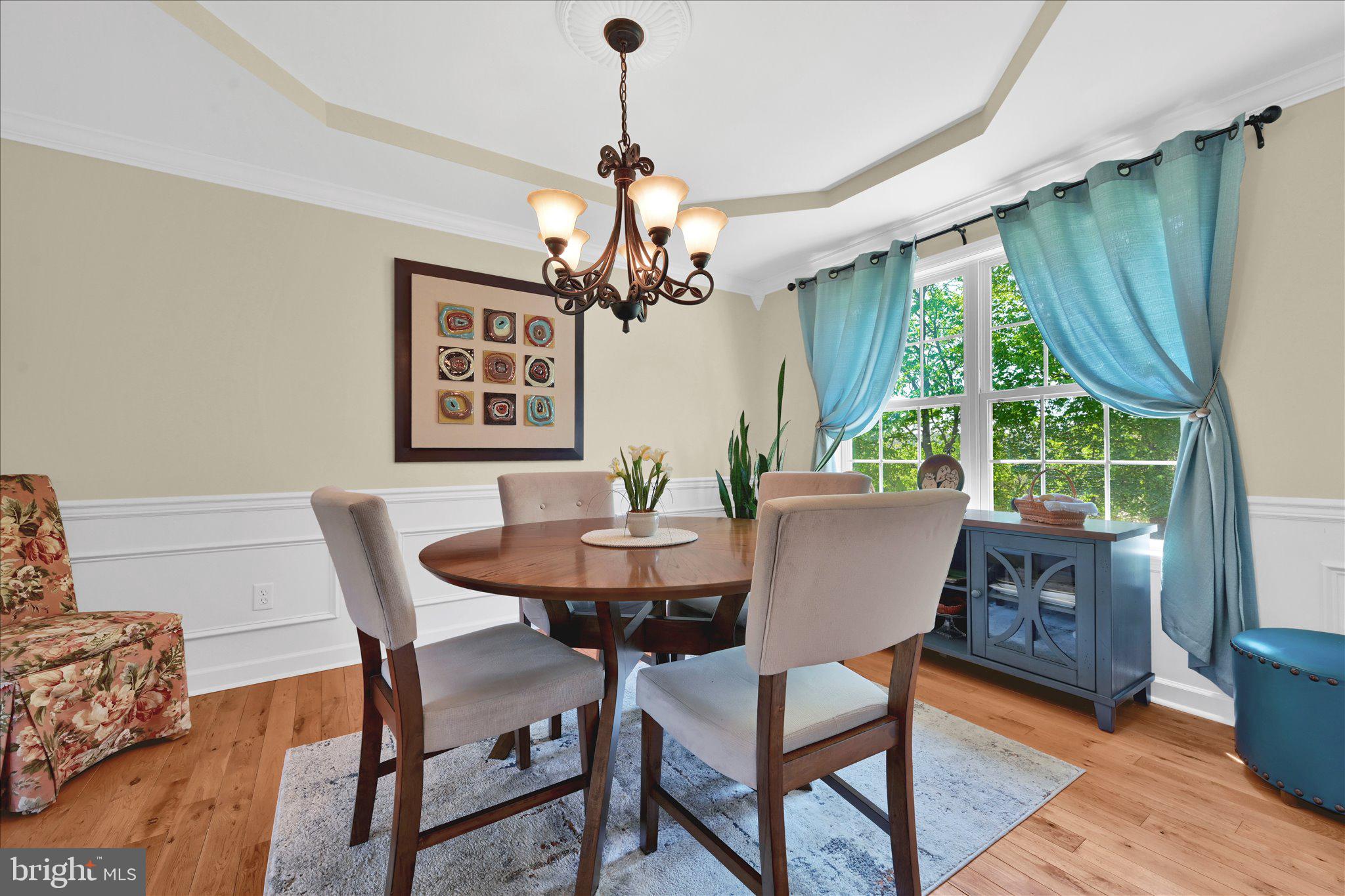 CHESTNUT HILL - Residential