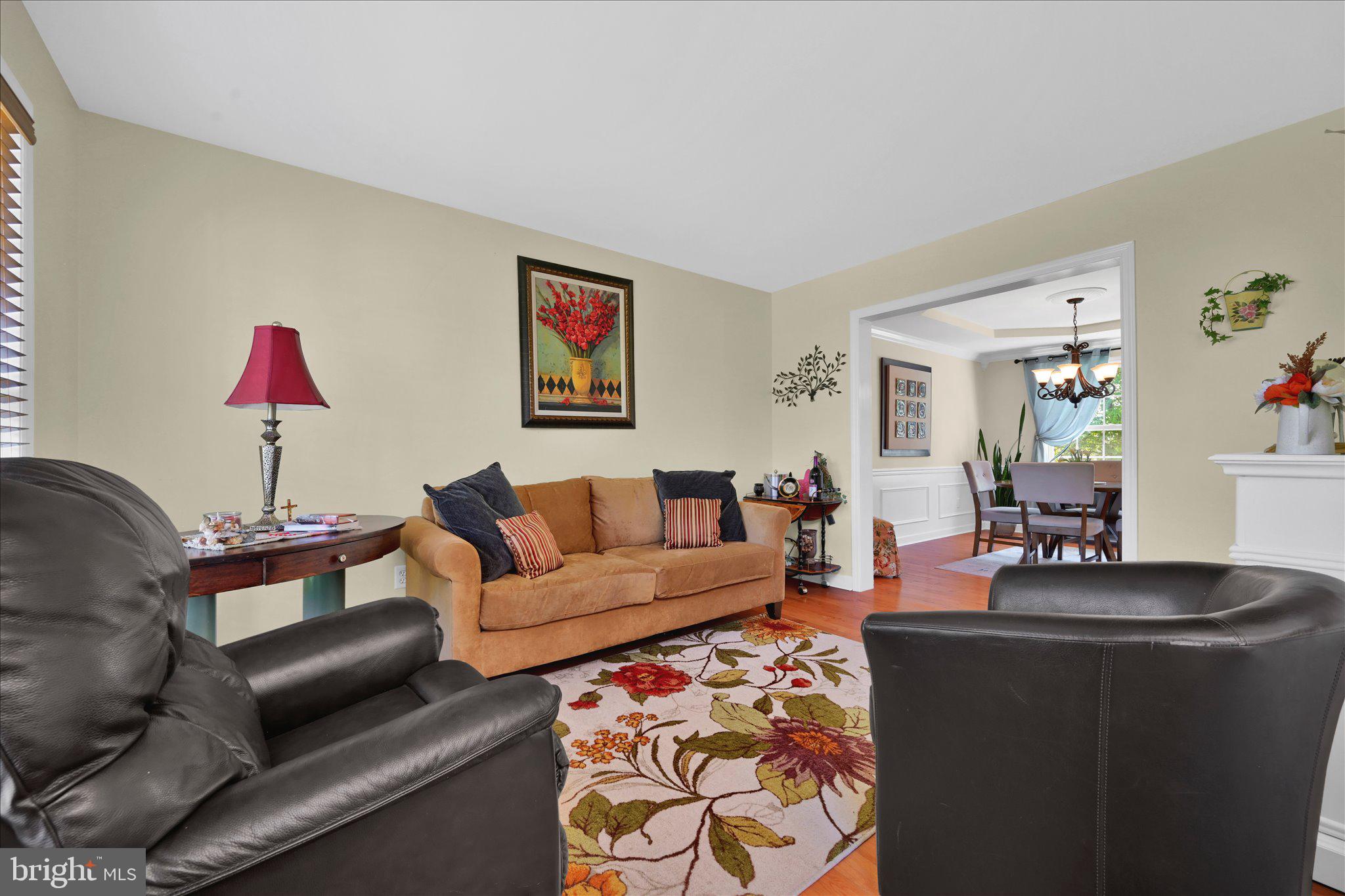 CHESTNUT HILL - Residential