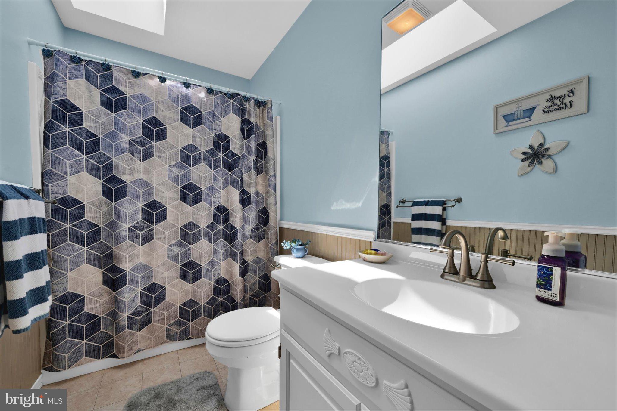 CHESTNUT HILL - Residential