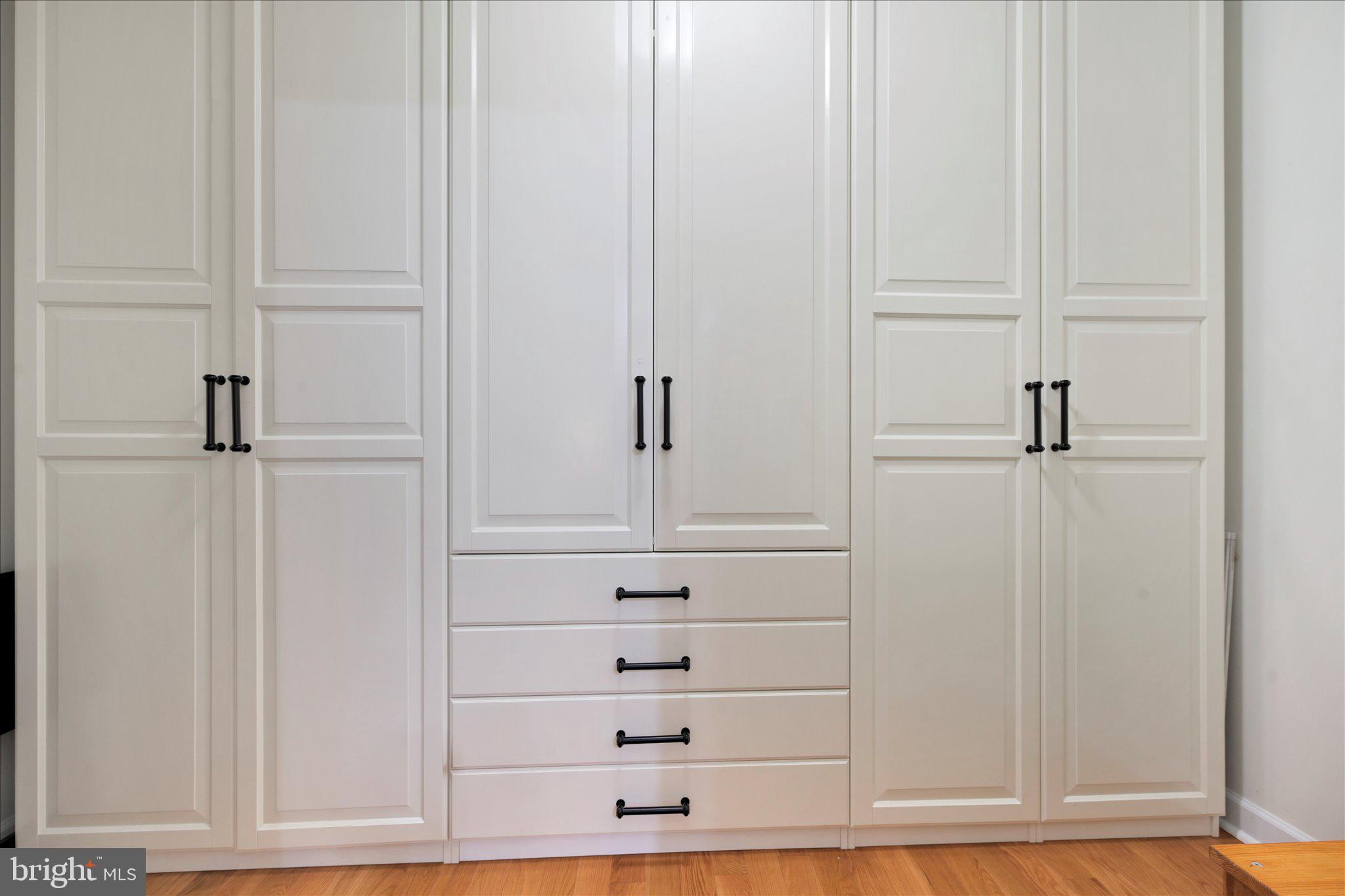 CHESTNUT HILL - Residential