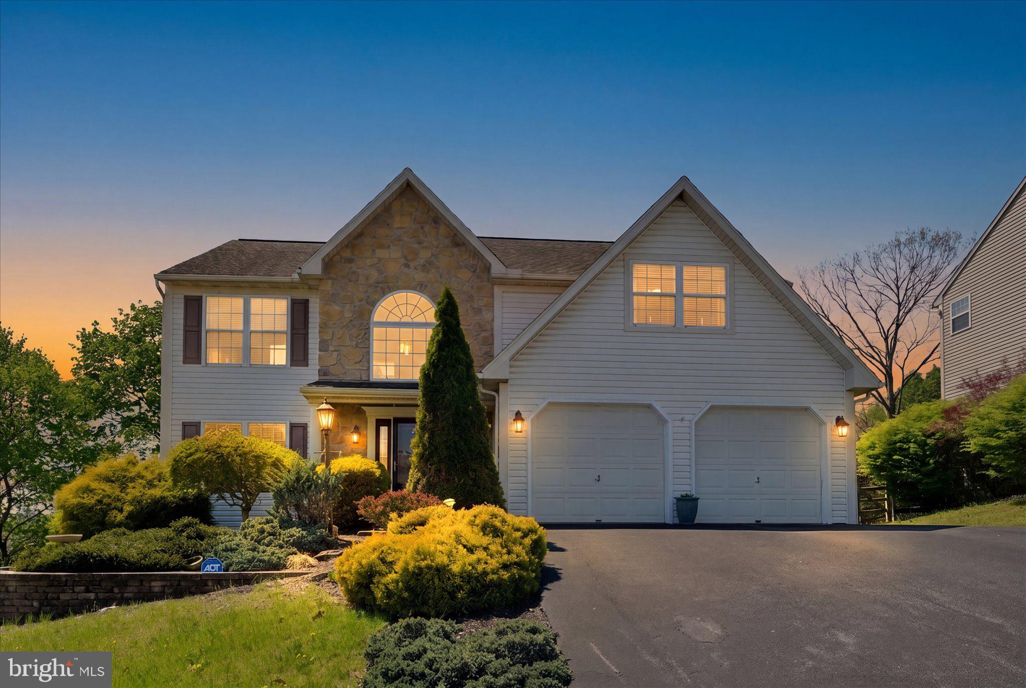 CHESTNUT HILL - Residential