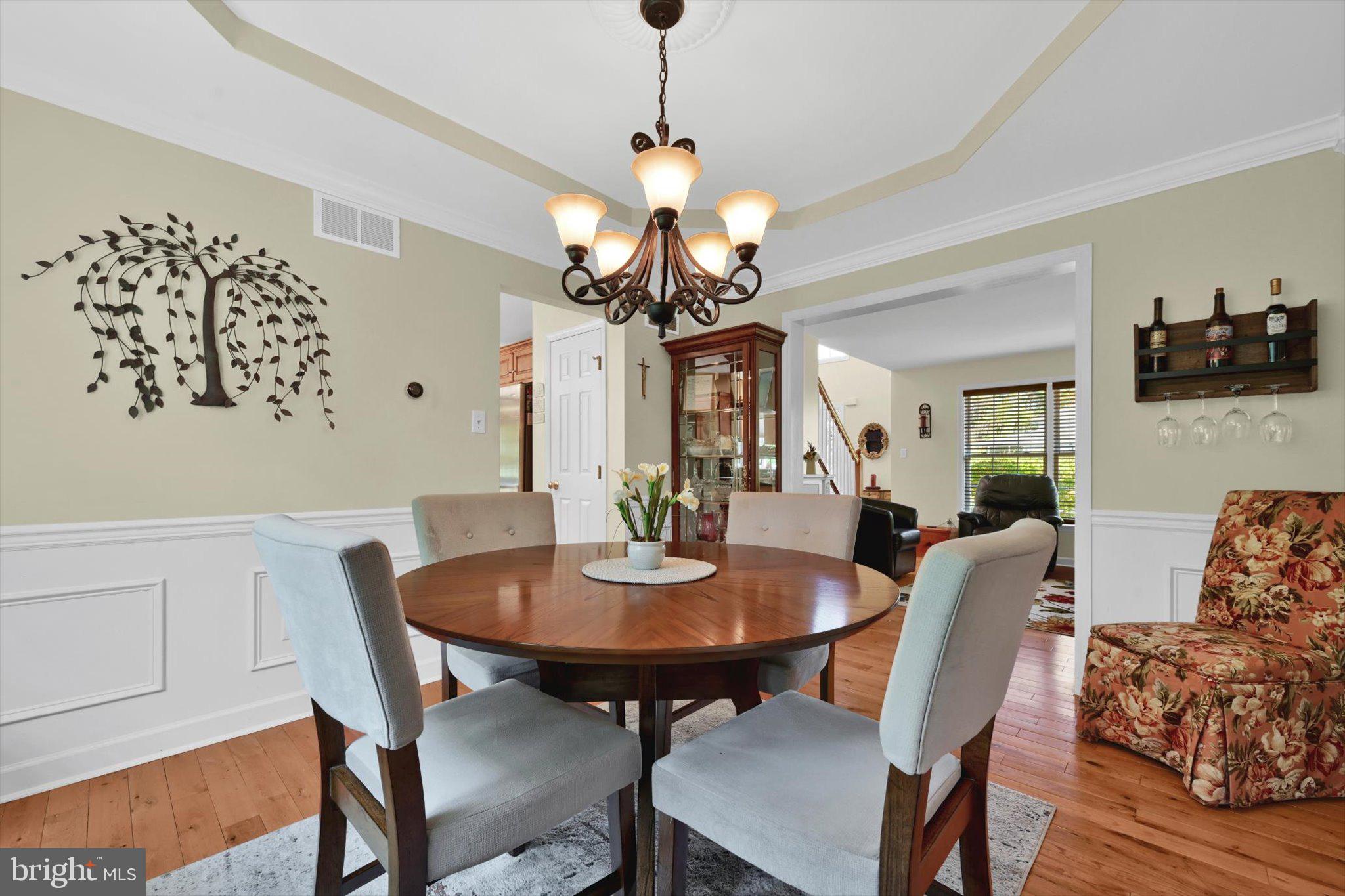 CHESTNUT HILL - Residential