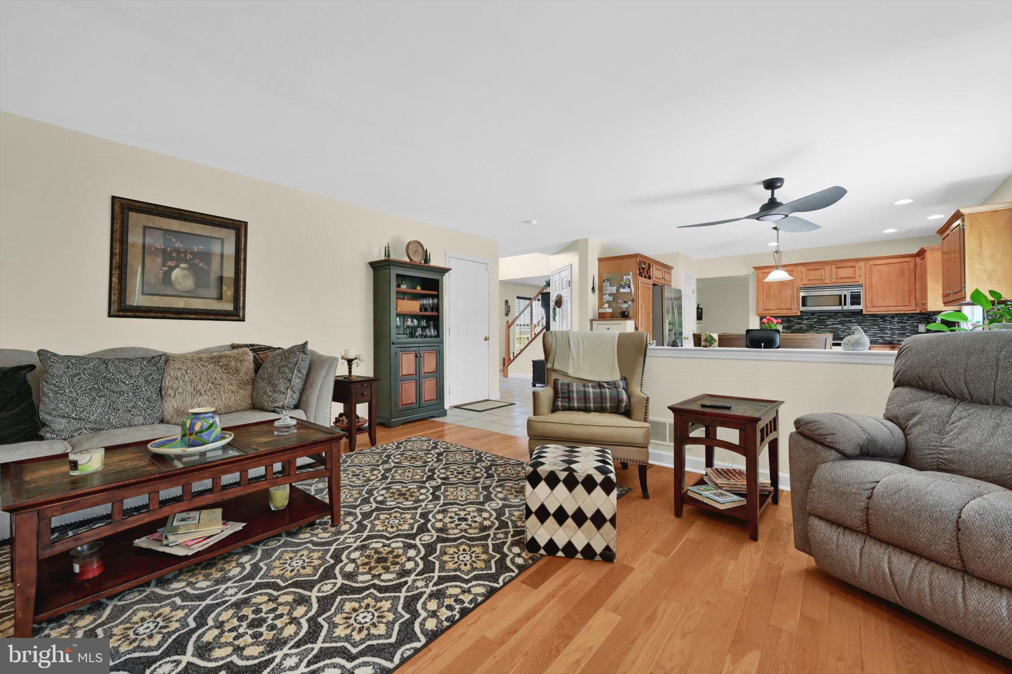 CHESTNUT HILL - Residential