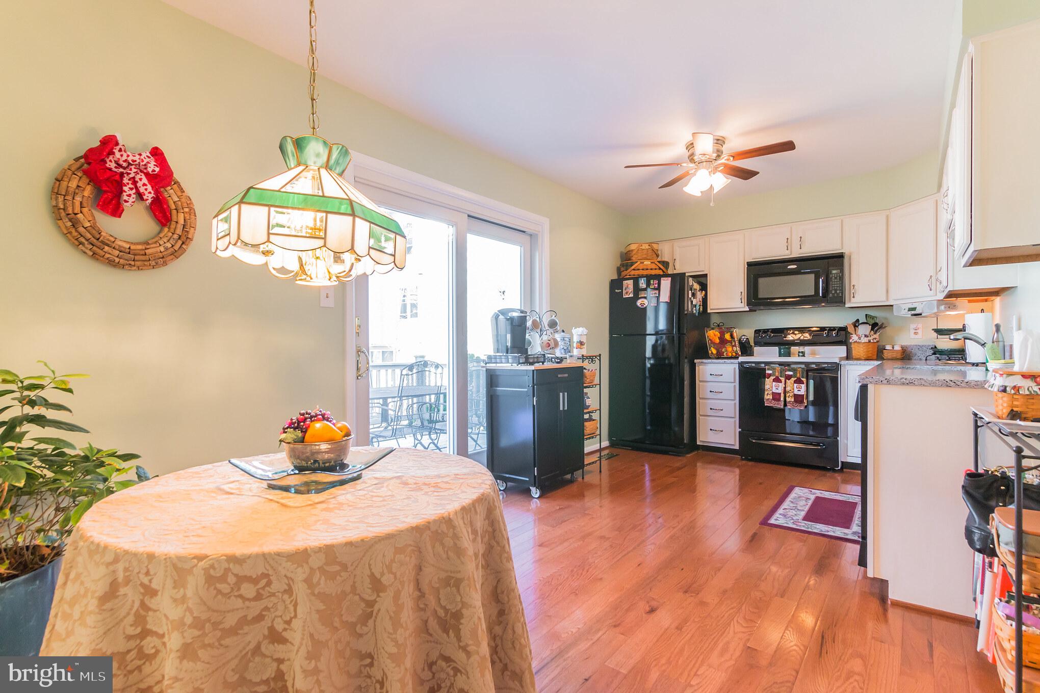 WHEATON HILLS - Residential