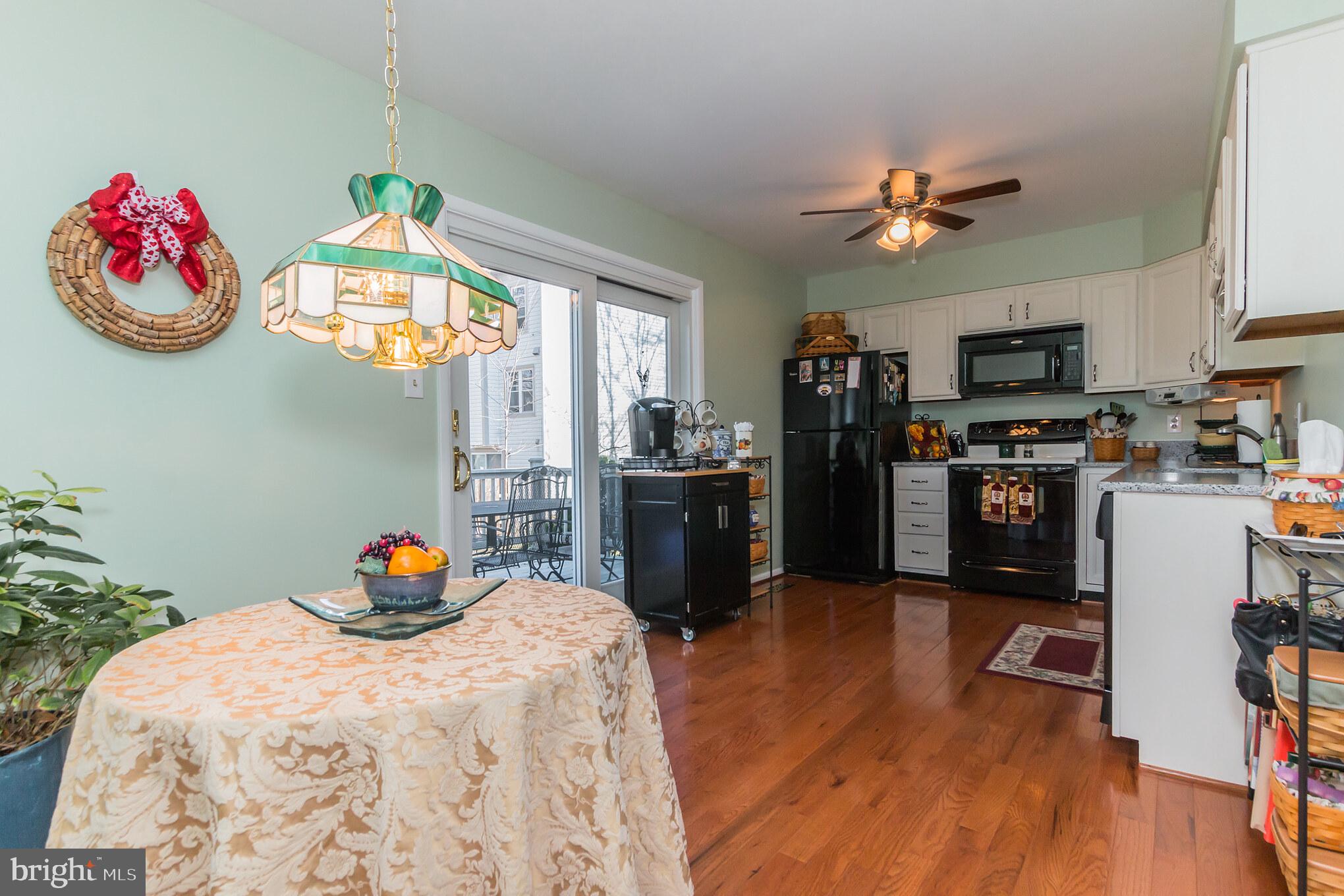 WHEATON HILLS - Residential